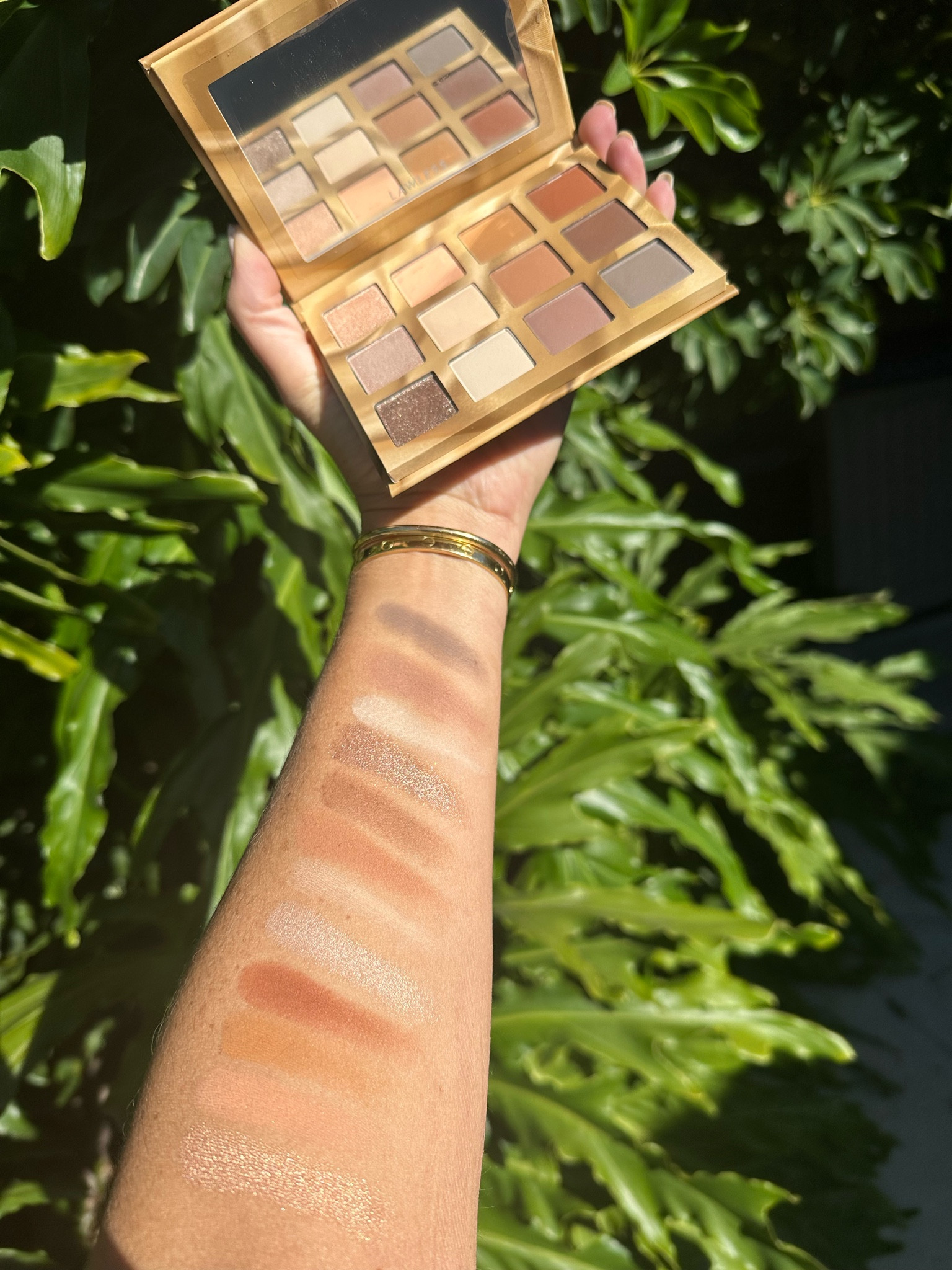 Get this clean, ultra neutral palette for 20% off right now at Sephora 🐚

#LTKfindsunder100 #LTKHolidaySale #LTKbeauty