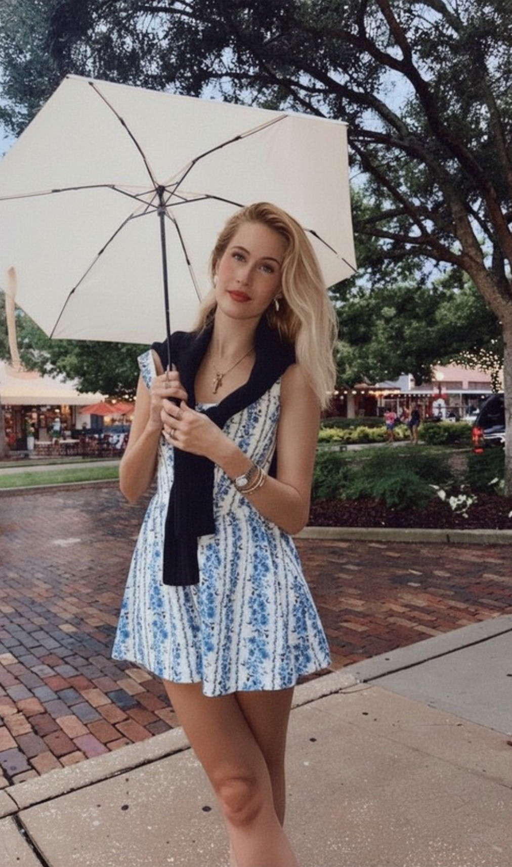 4th of July outfit 

Romper | show me your mumu | floral romper | preppy style | classic style

#LTKootd #LTKSaleAlert #LTKdayinmylife