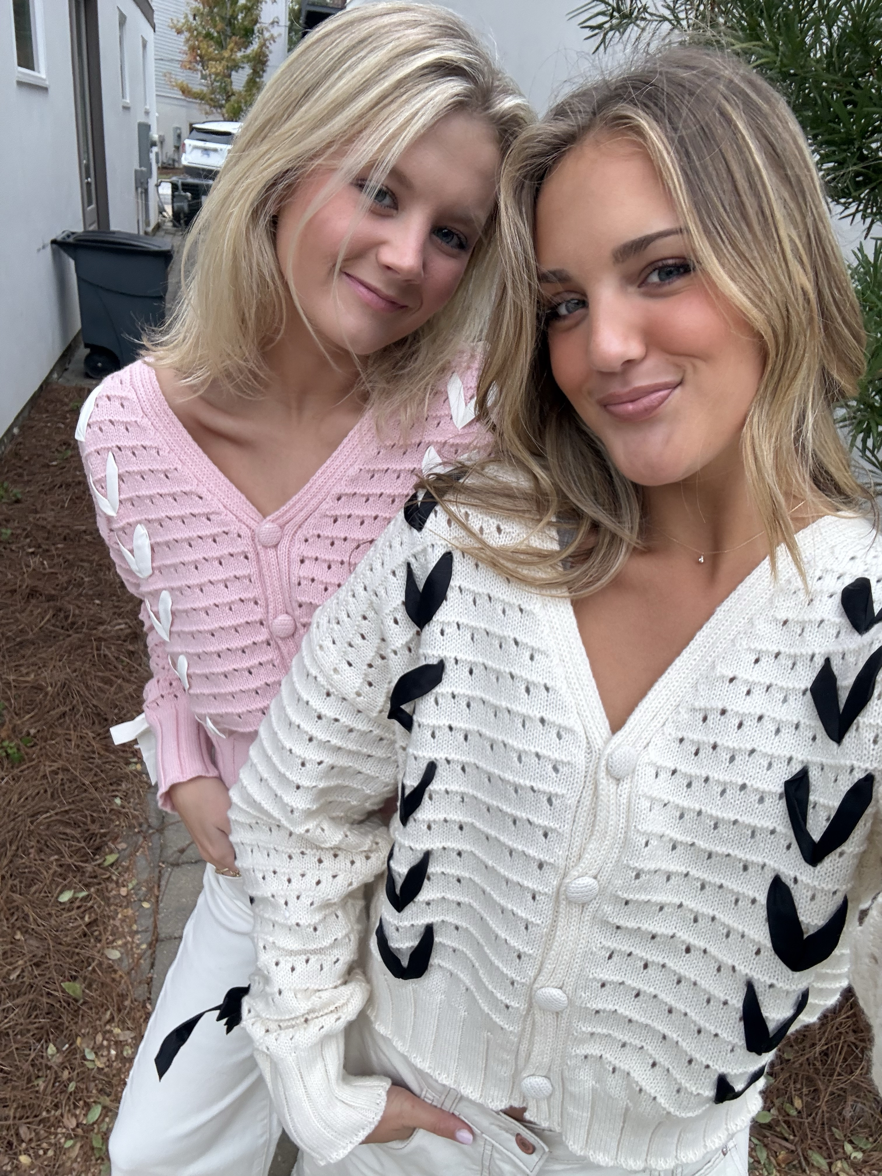 Cute fall cardigan 

#LTKHoliday #LTKFindsUnder100 #LTKSeasonal