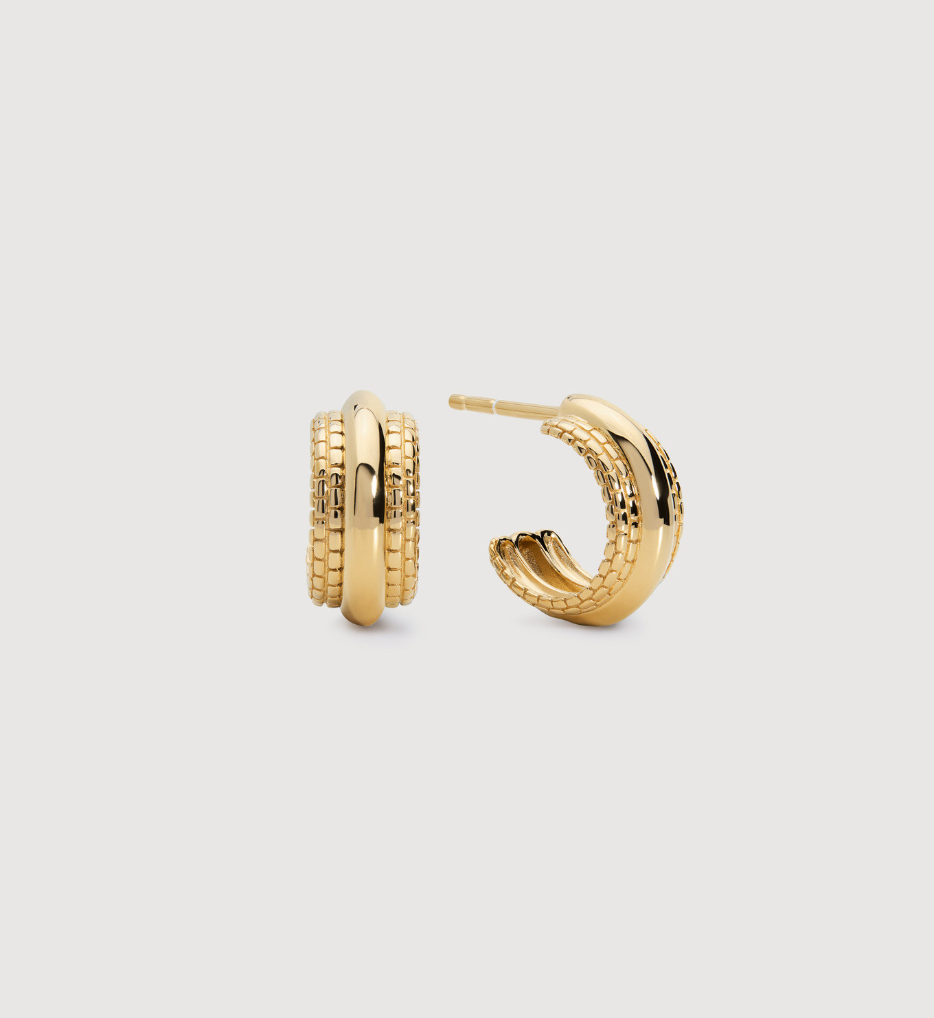 Heirloom Bold Huggie Earrings | Monica Vinader (Global)