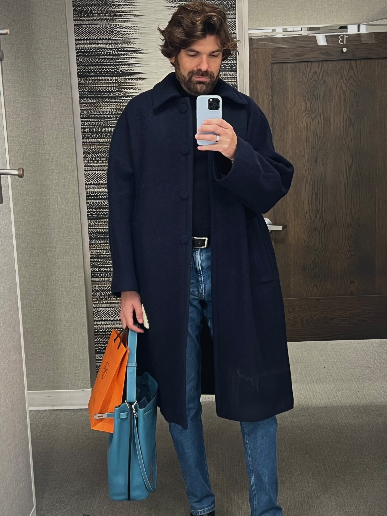 Man’s casual outfit with several shades of blue with a So Kelly 26 Bag from Hermès 

#LTKFindsUnder50 #LTKItBag #LTKMens