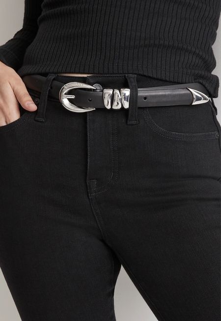 I’ve been eyeing this silver belt and it’s back in stock! Silver accessories are trending and love this look with chunky silver earrings. 

Black belt
Outfit ideas
Black jeans
Denim
Casual

#LTKfindsunder50 #LTKstyletip #LTKworkwear