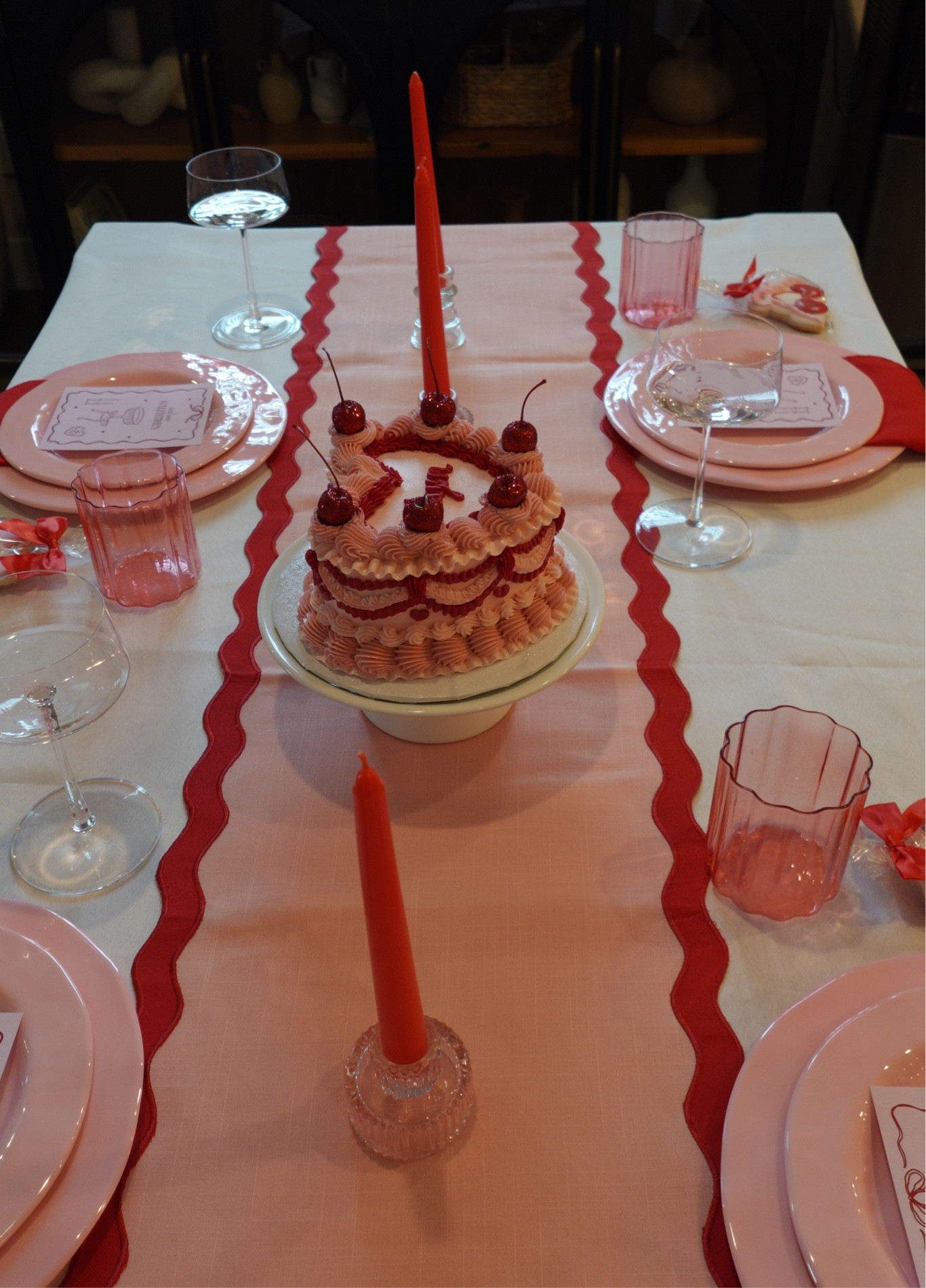 GALENTINE’S DAY DECOR🩷💌
#galentinesday

#LTKMostLoved #LTKSeasonal
