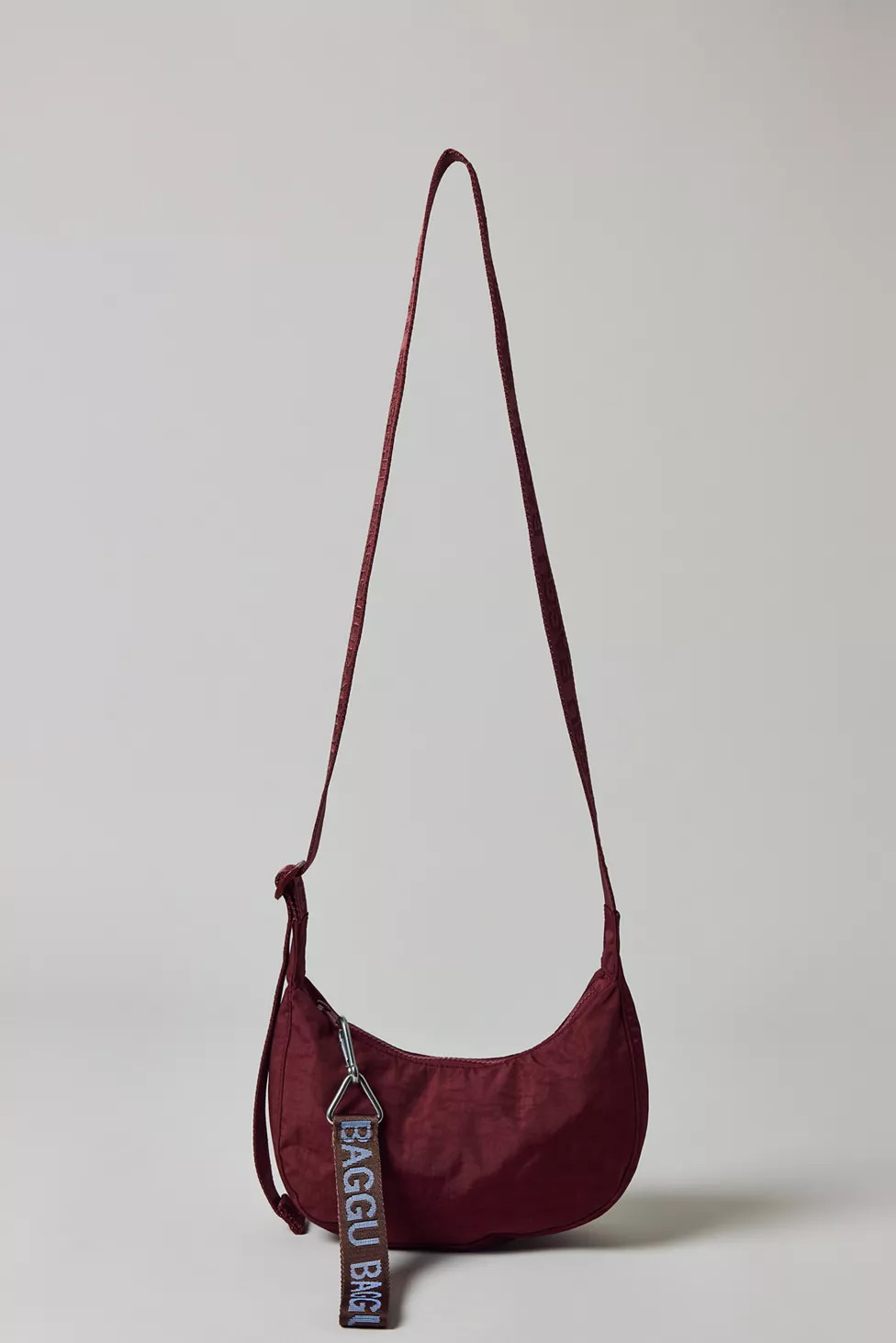 BAGGU Small Nylon Crescent Bag | Urban Outfitters (US and RoW)