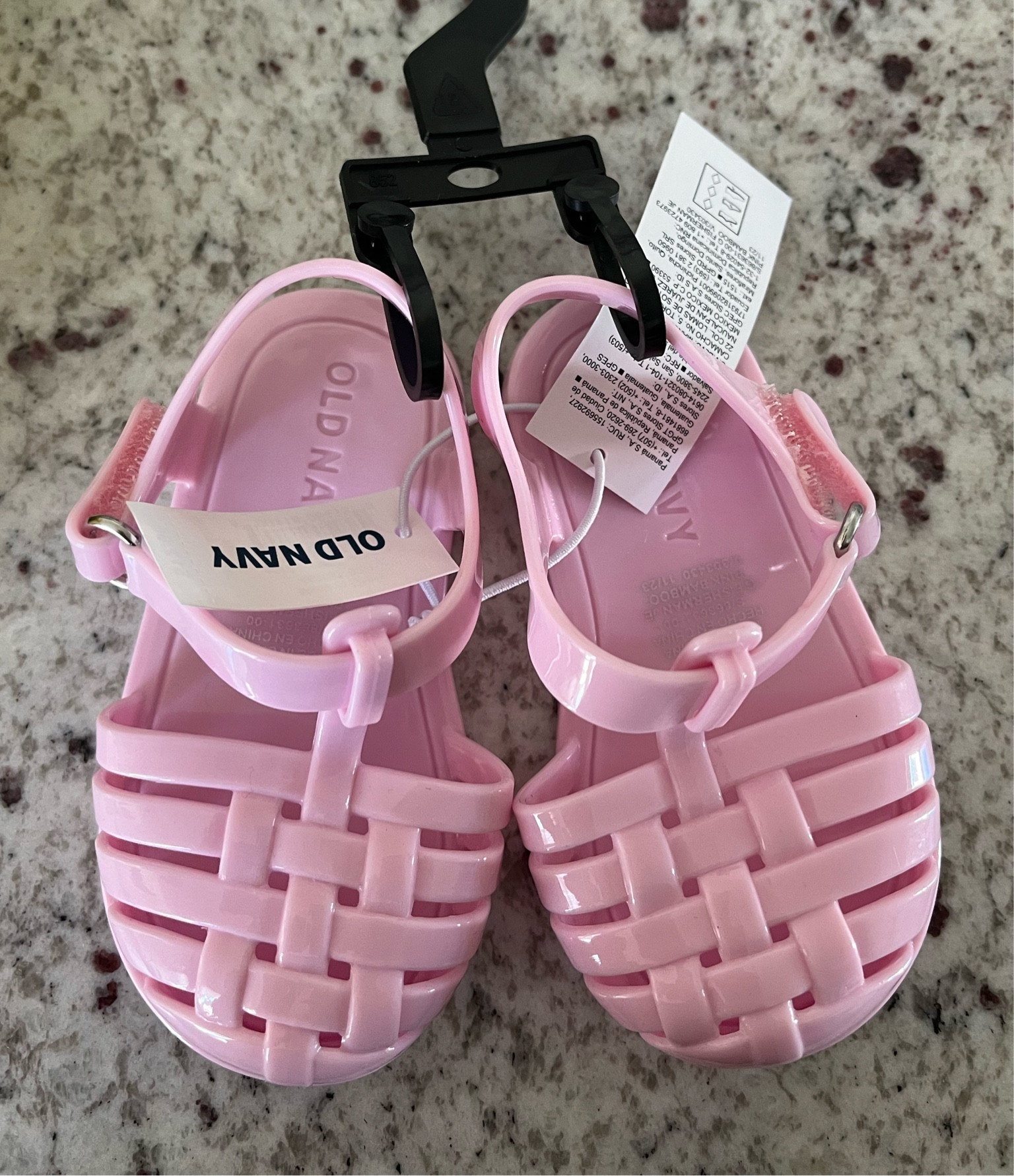 Pink jelly sandals! Baby girl jelly sandals! Baby girl Summer sandals! 

#LTKfindsunder50 #LTKsalealert #LTKbaby