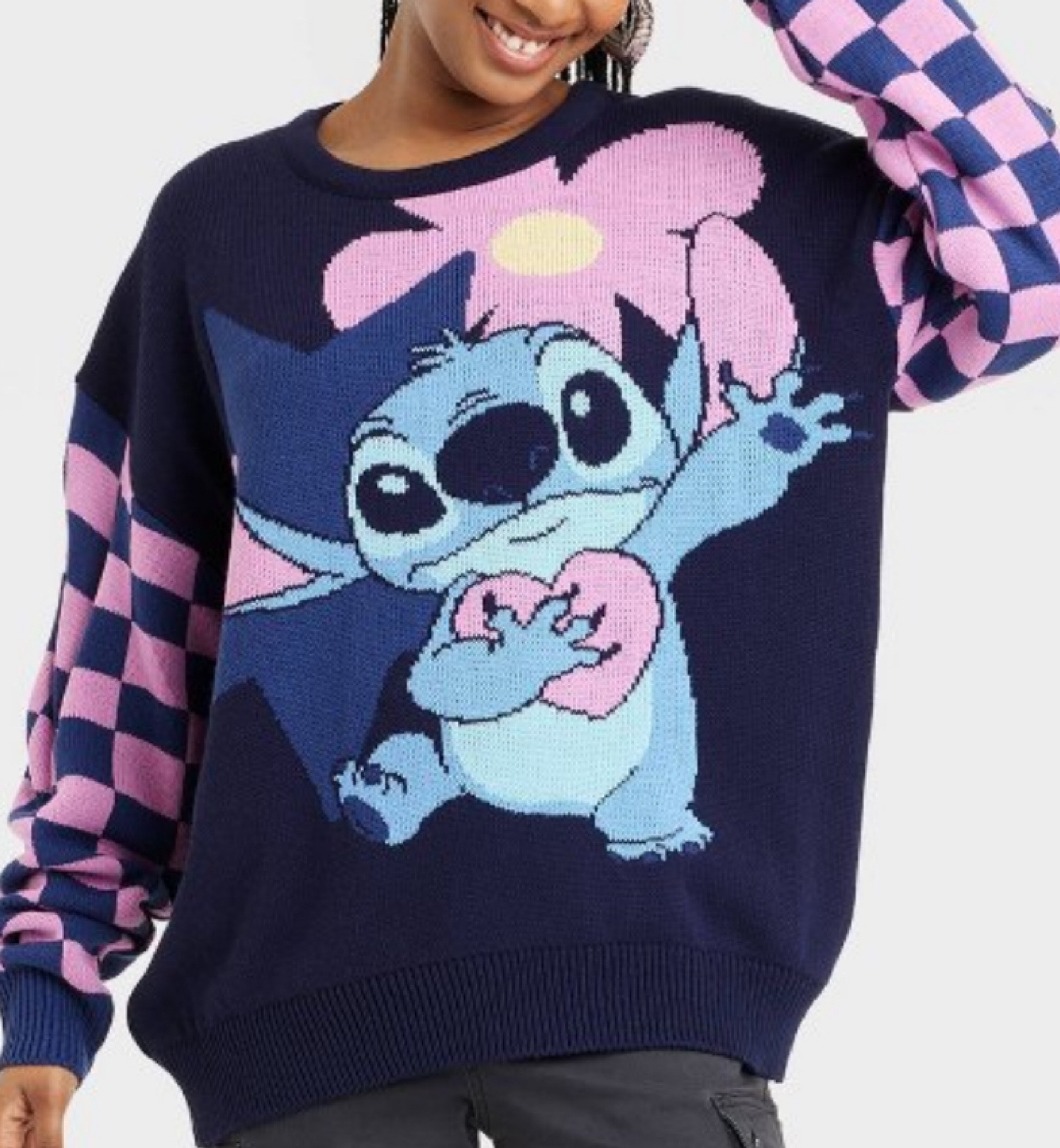 Stitch sweater. 🩷🩵