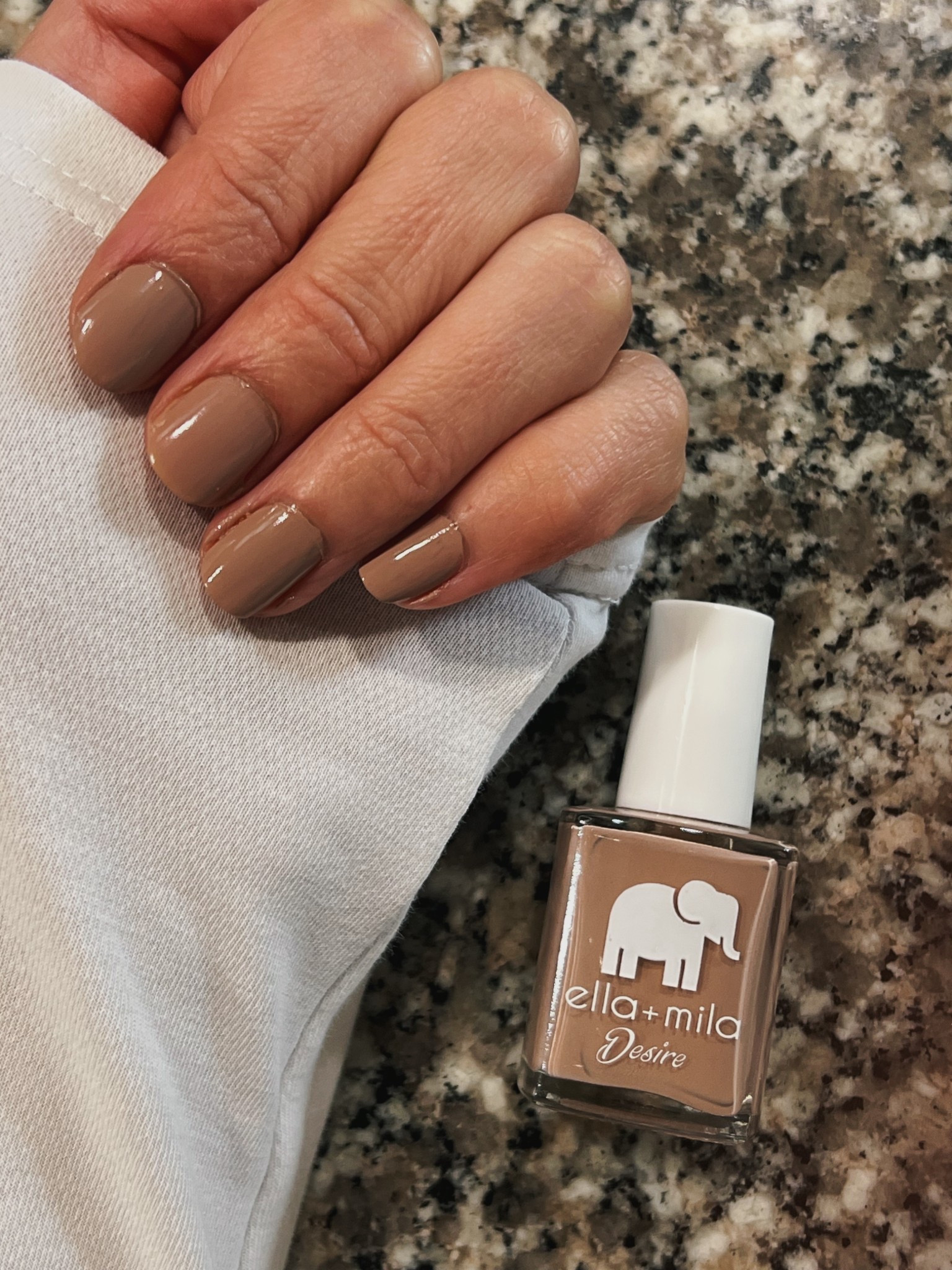 Desert suede 🐪 shade of my dreams 

Available at CVS and online 🤎



#LTKBeauty #LTKselfcare #LTKFindsUnder50