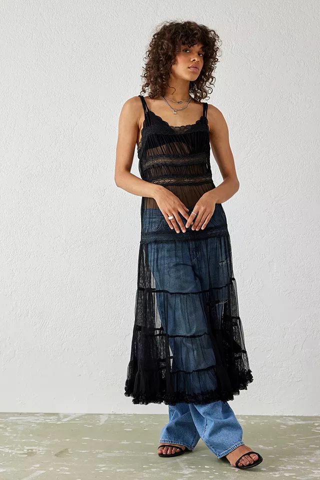 Light Before Dark Willow Maxi Slip Dress | Urban Outfitters (EU)