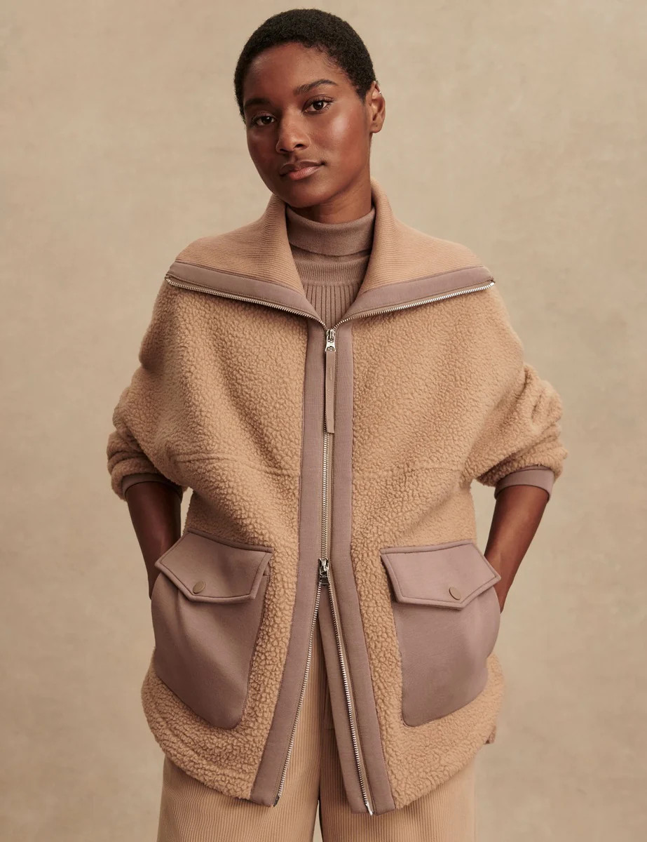 Varley | Eleanor Patch Pocket Fleece - Chanterelle | The Sports Edit | The Sports Edit