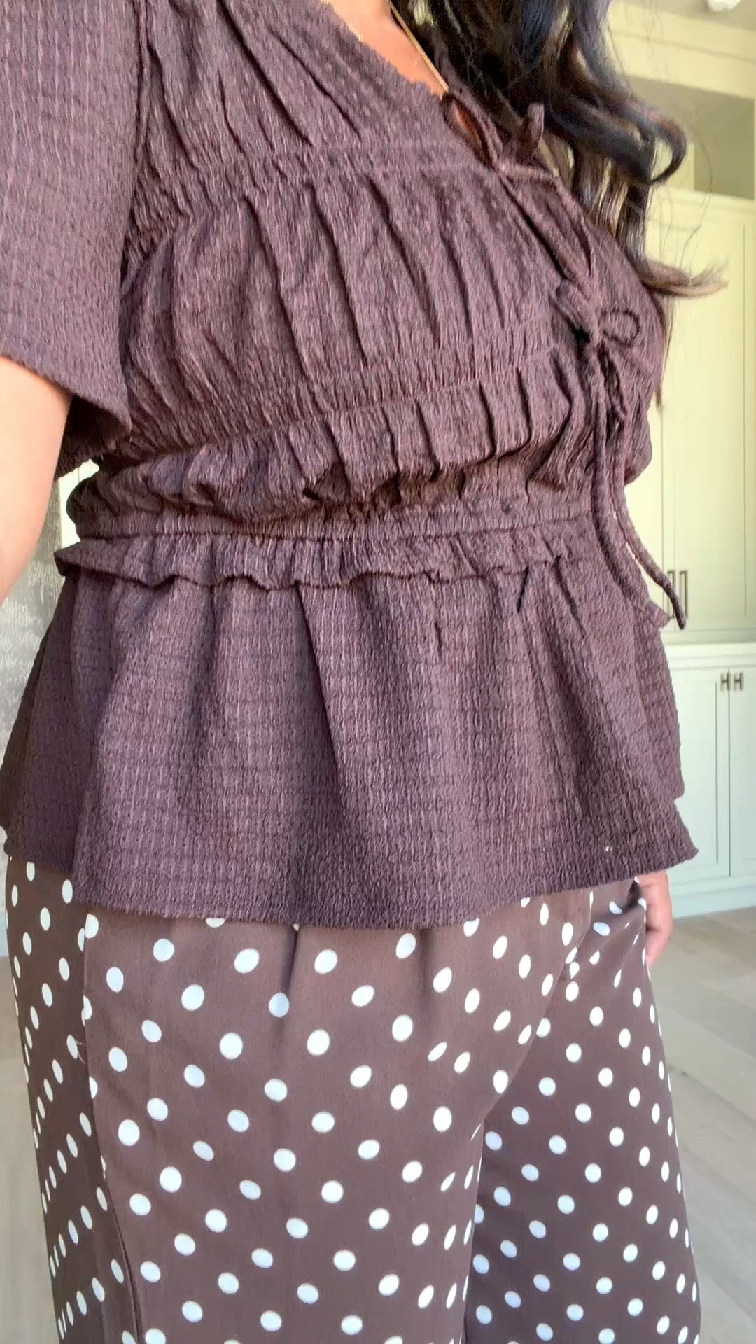 This brown ruffled top is everything 🤩

#LTKMidsize #LTKSeasonal #LTKootd
