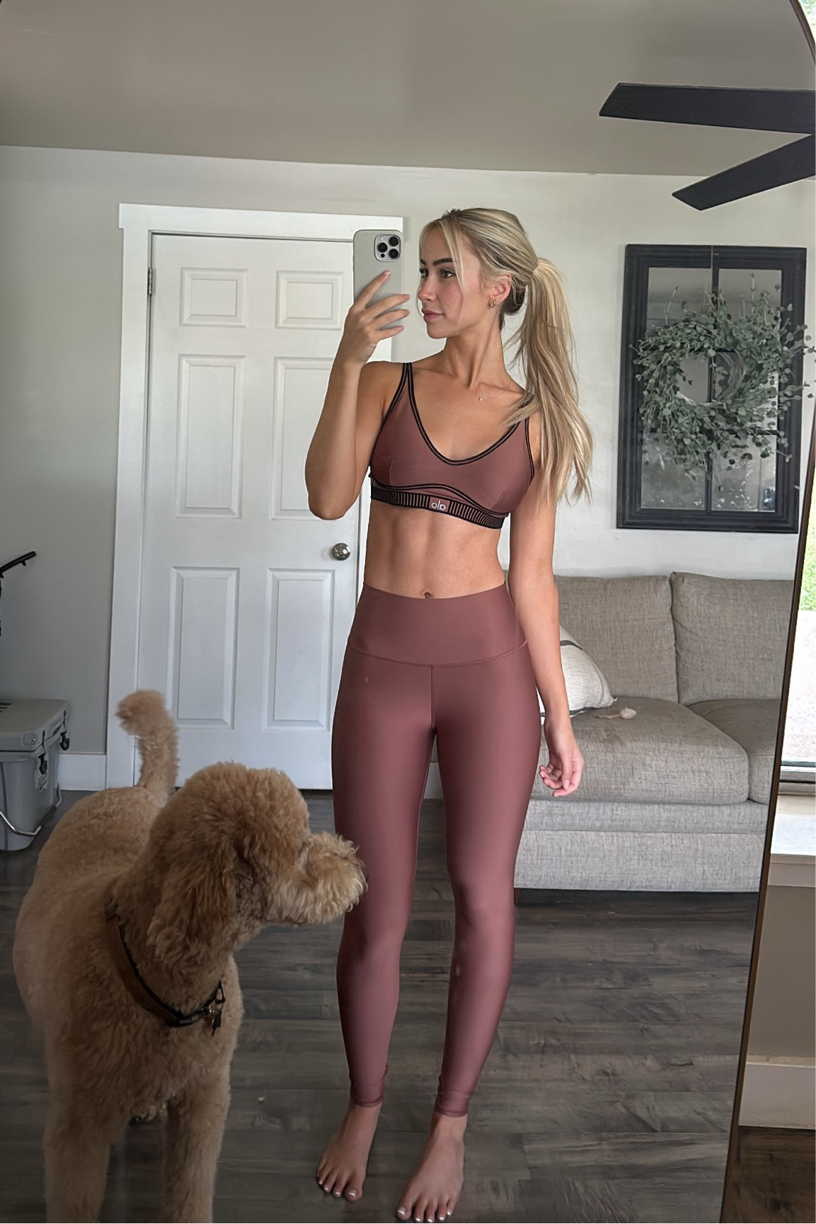 In love with this chestnut color for fall🍁 wearing an XS in the leggings and S in the top 

#LTKActive #LTKFitness