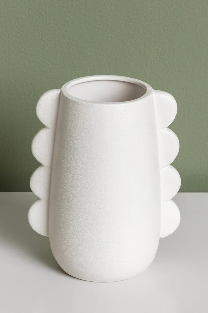 River Scallop Vase | Cura Home