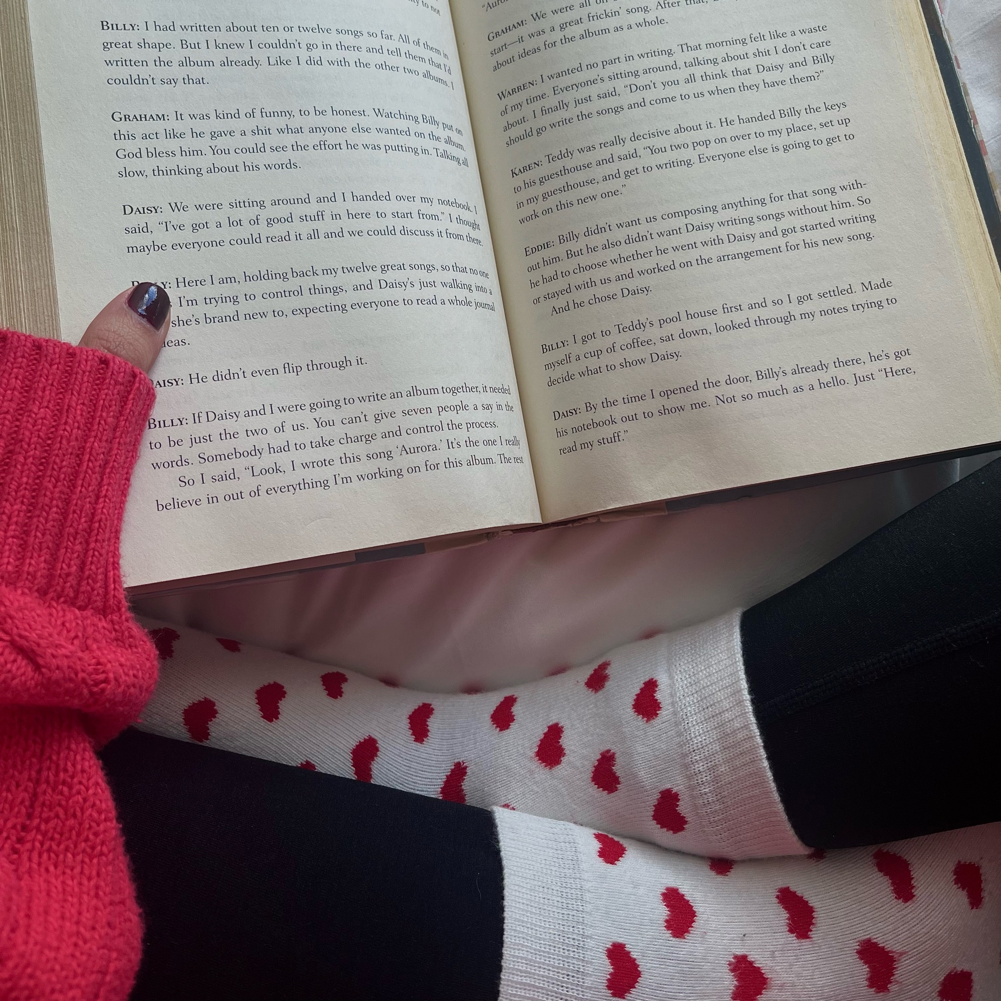 Cozy night in. Heart socks and reading❤️

#LTKfindsunder50 #LTKstyletip #LTKhome