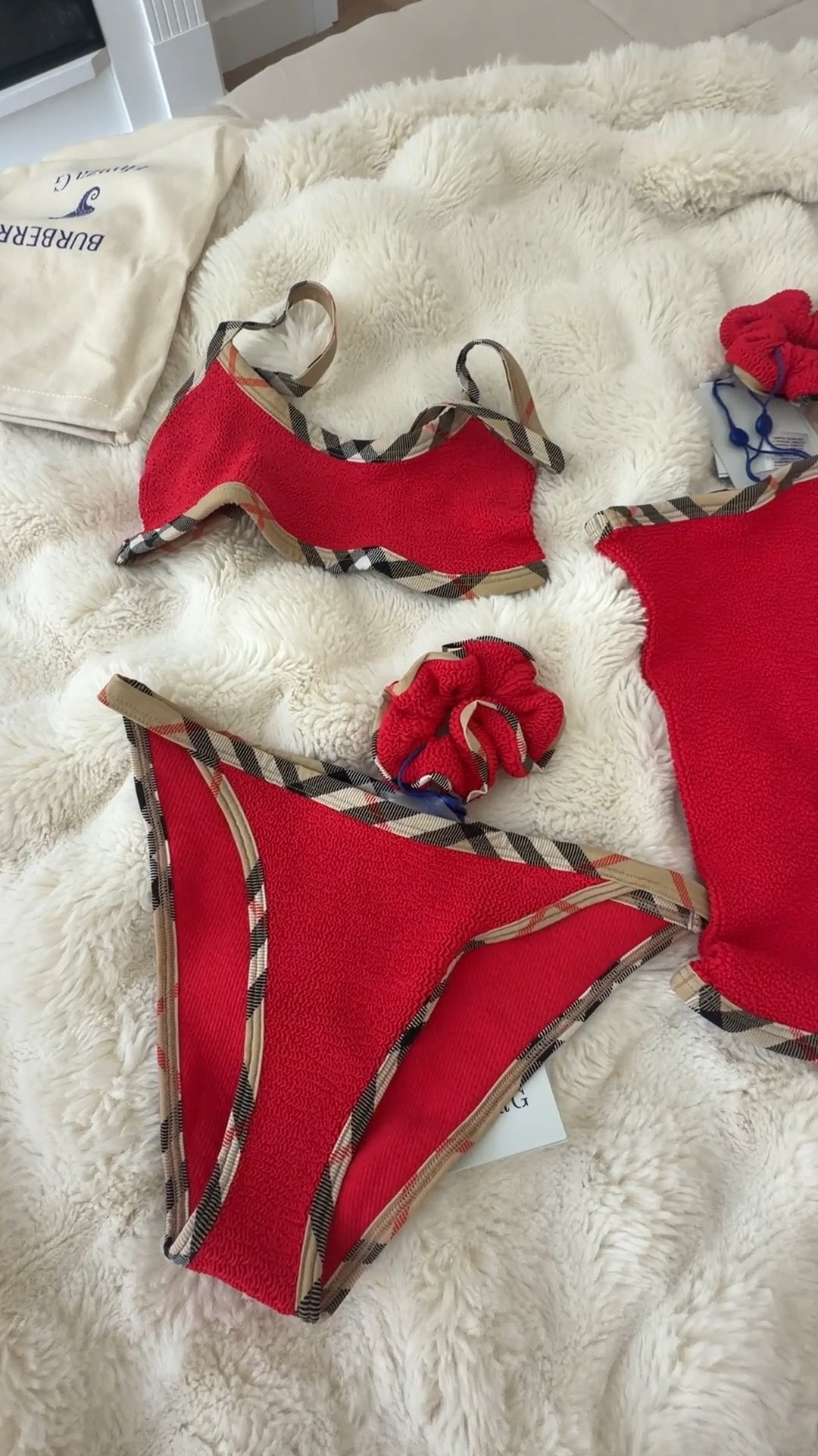 Burberry x Hunza G swimwear collaboration 😍

#LTKootd #LTKSwim #LTKMothersDay