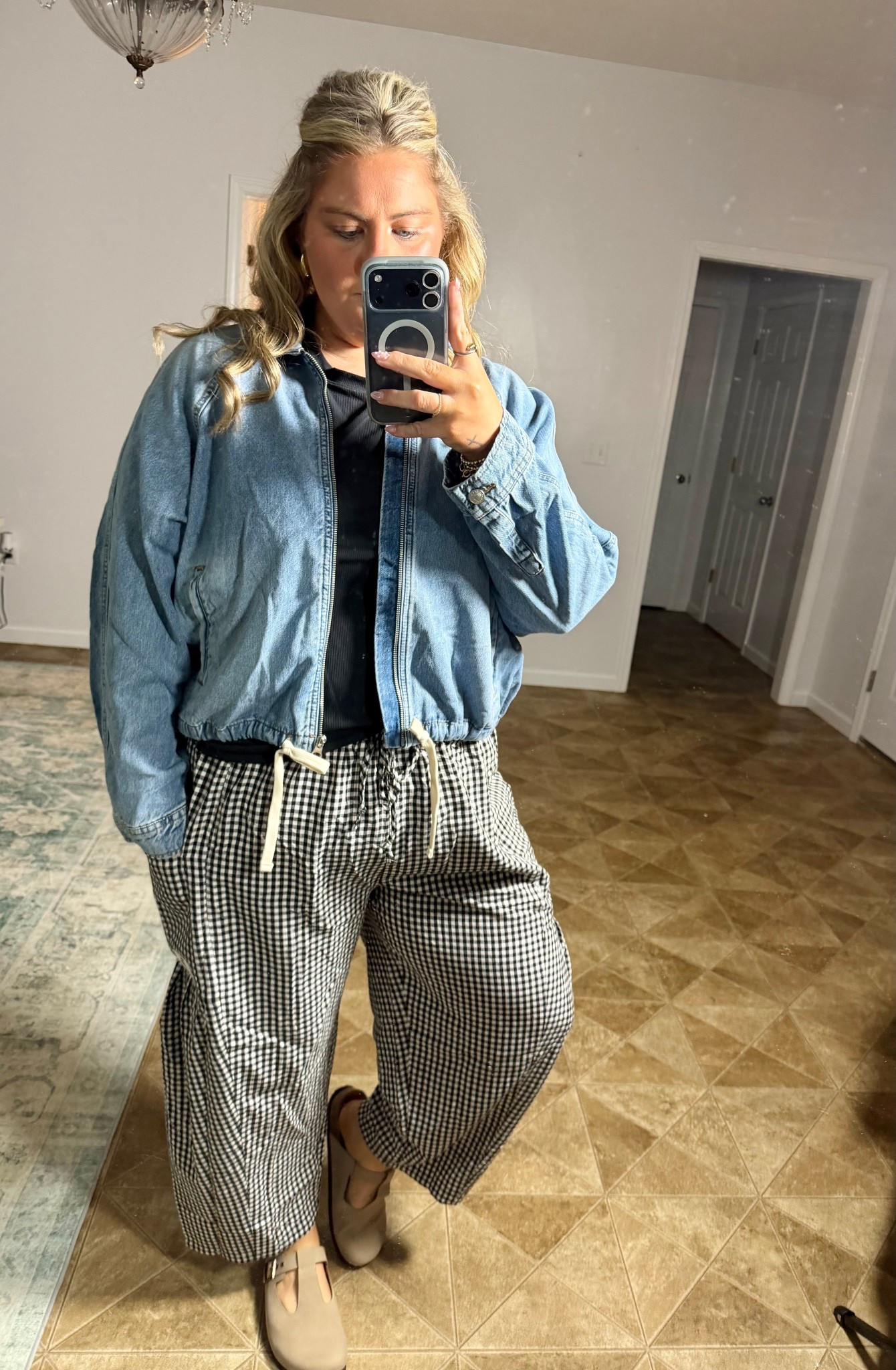 Casual Outfit! 🖤
#springoutfits #amazon #walmart #gingham 

#LTKootd #LTKSpringSale #LTKPlusSize