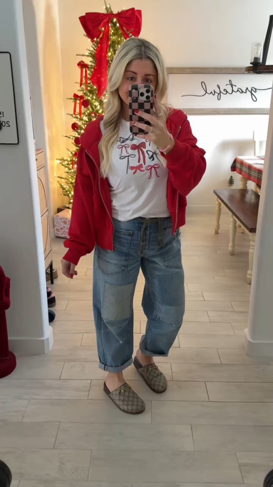 Holiday outfit 
Size small
Free people jeans 25
Gucci clogs tts

#LTKFindsUnder100 #LTKHoliday #LTKootd