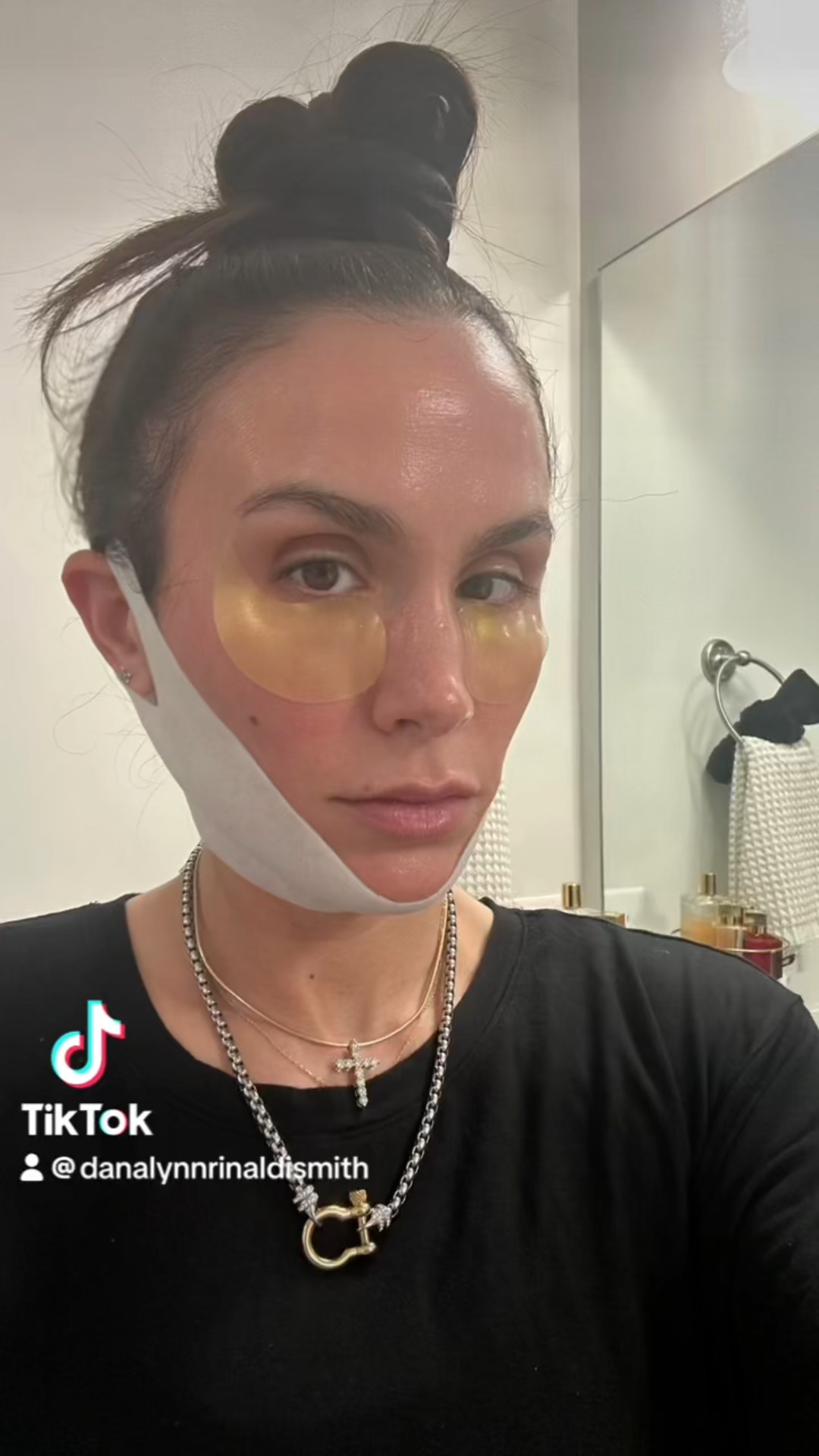 SNATCHED! So these V-Line Masks by Plantifique are just amazing. They are comfy so they don’t hurt your ears, I slept in this last night FYI! And I woke up so lifted and refreshed. Zero smell to them also and that’s a big ✅❤️ for me! Snag yours today while they are on sale. Don’t wait and you only have to use 2-3 times a week. Not every night 🫣✌️✨

#LTKBeauty #LTKFindsUnder50 #LTKOver40