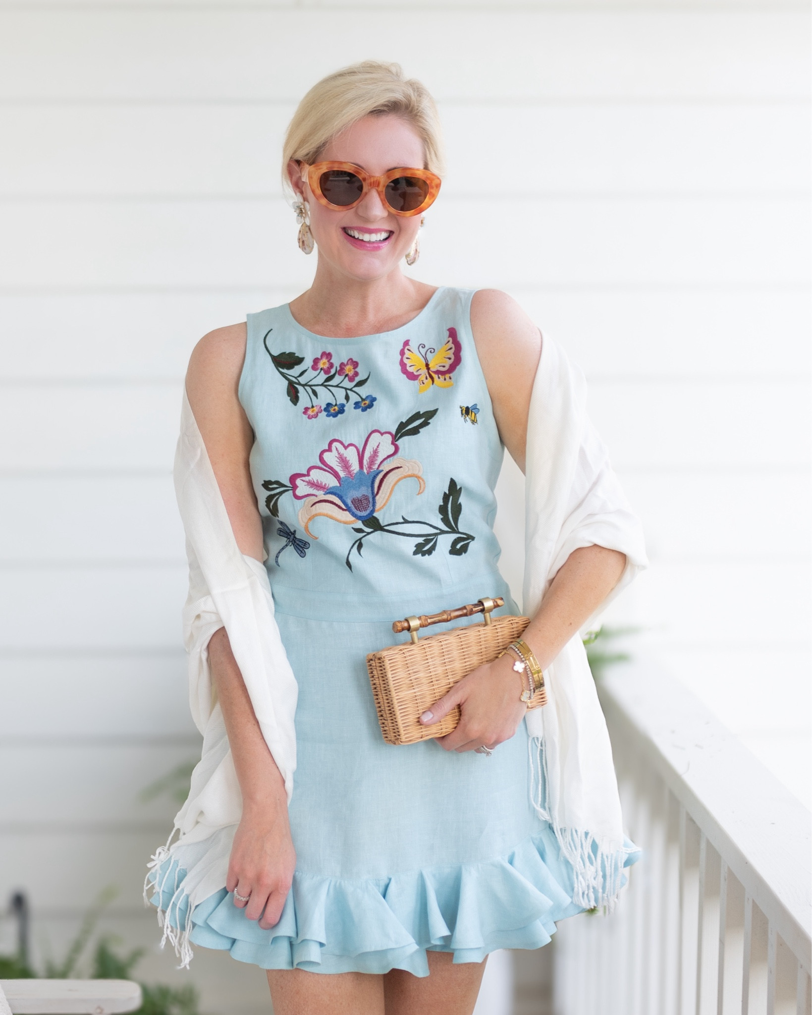 The perfect Summer dress for date night from Dillard’s Famn Mon! I’m wearing my normal size medium! 

#LTKShoeCrush #LTKItBag