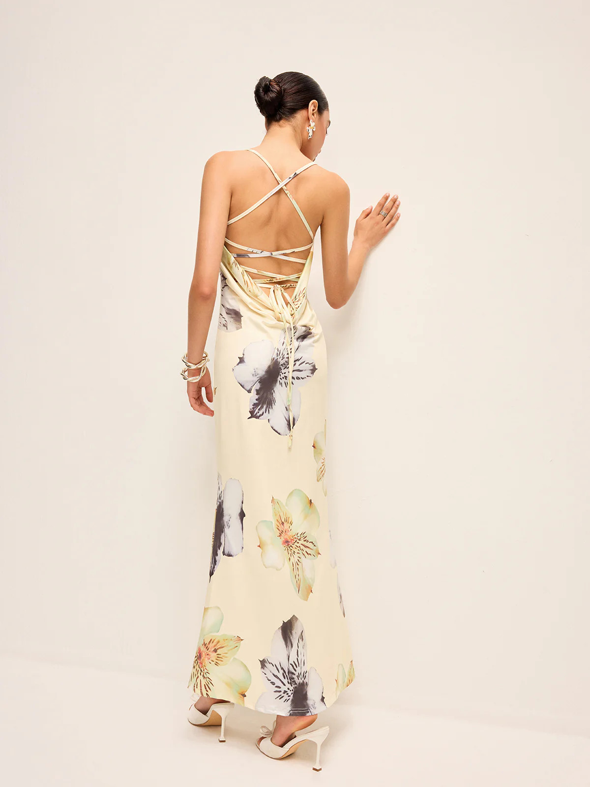 Backless Lace-Up Floral Dress | Commense
