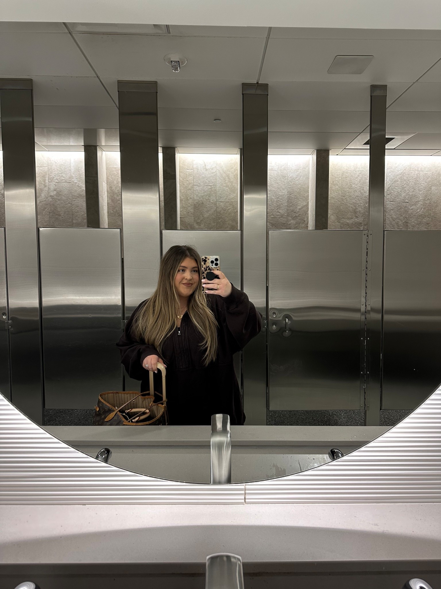 airport ootd ✈️

#LTKMidsize #LTKootd #LTKTravel