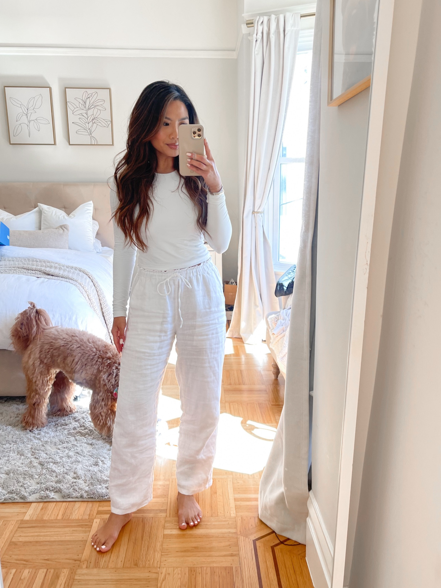 Linen pants on sale - tts, wearing xs petite and they hit at my ankle 
