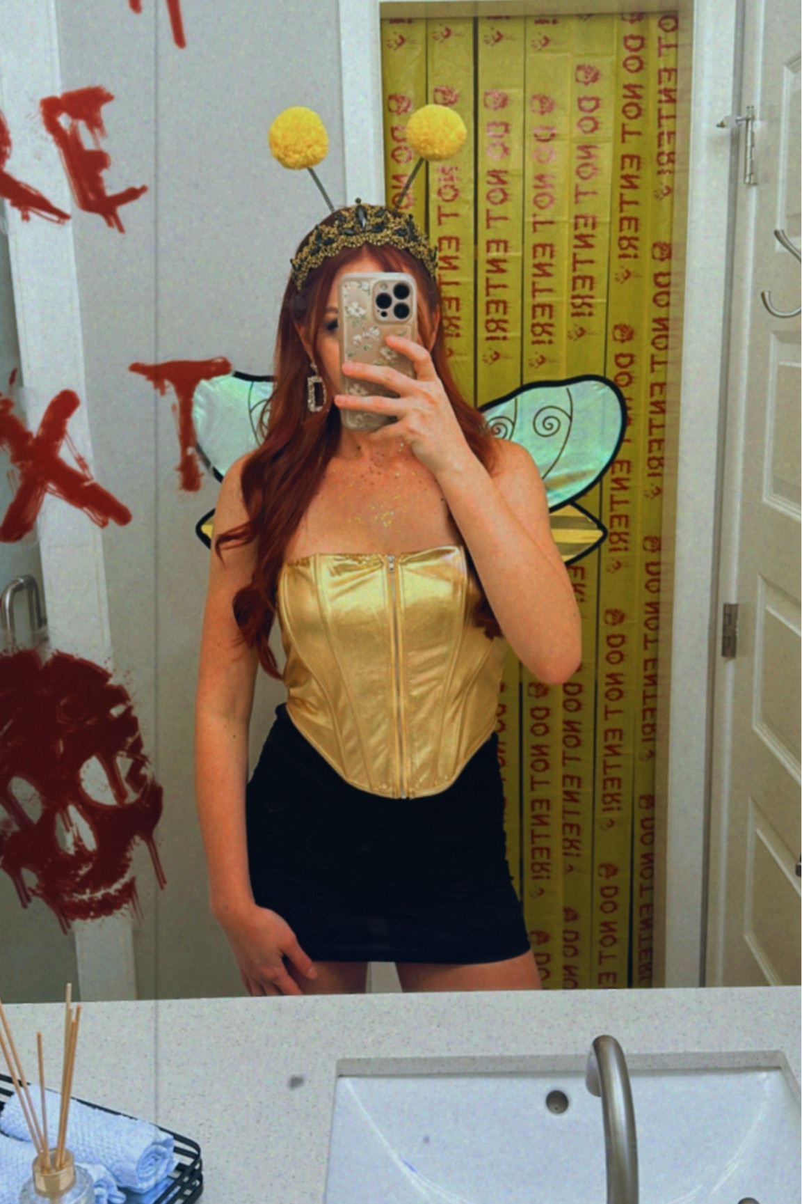 Queen Bee costume 

#LTKHalloween