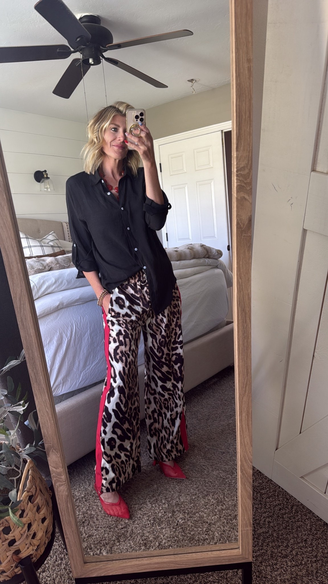 The $20 Amazon leopard pants you need in your life! Size UP in the pants!