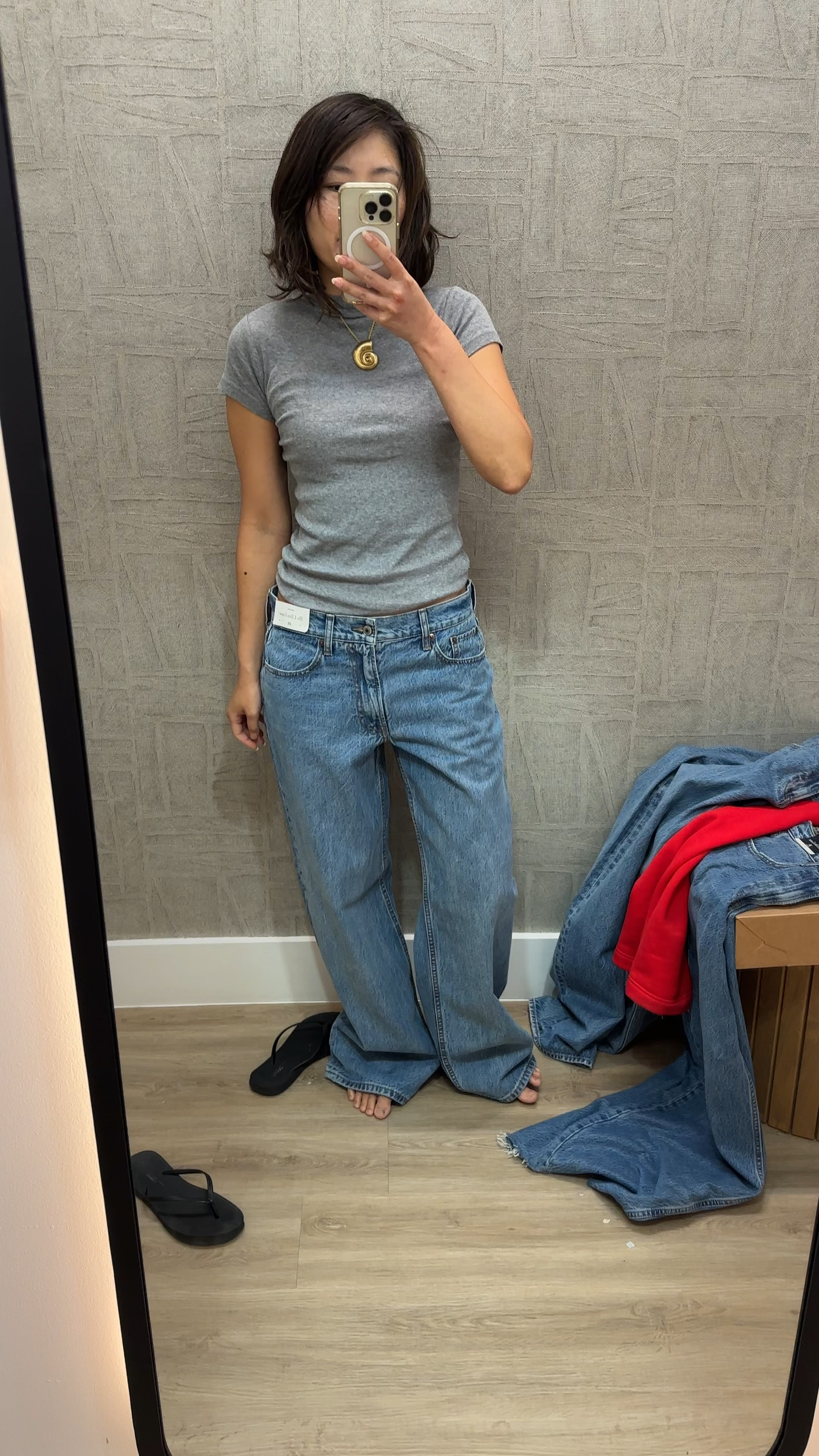 Abercrombie jeans 
Low rise
Size 26