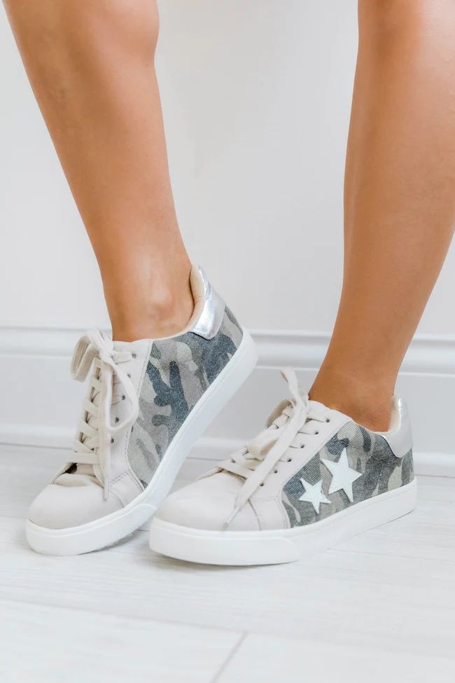 Kendra Camo Star Sneakers | The Pink Lily Boutique