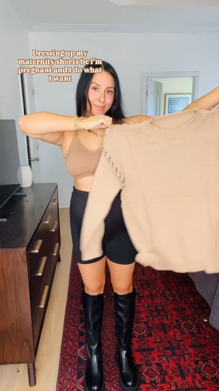 Large in both sweaters, medium in the maternity shorts, boots TTS