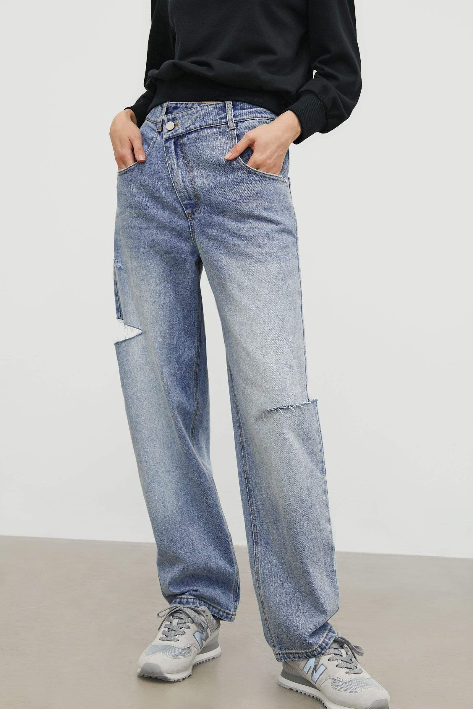Ripped Slouchy Wide-Leg Mom Jeans | J.ING
