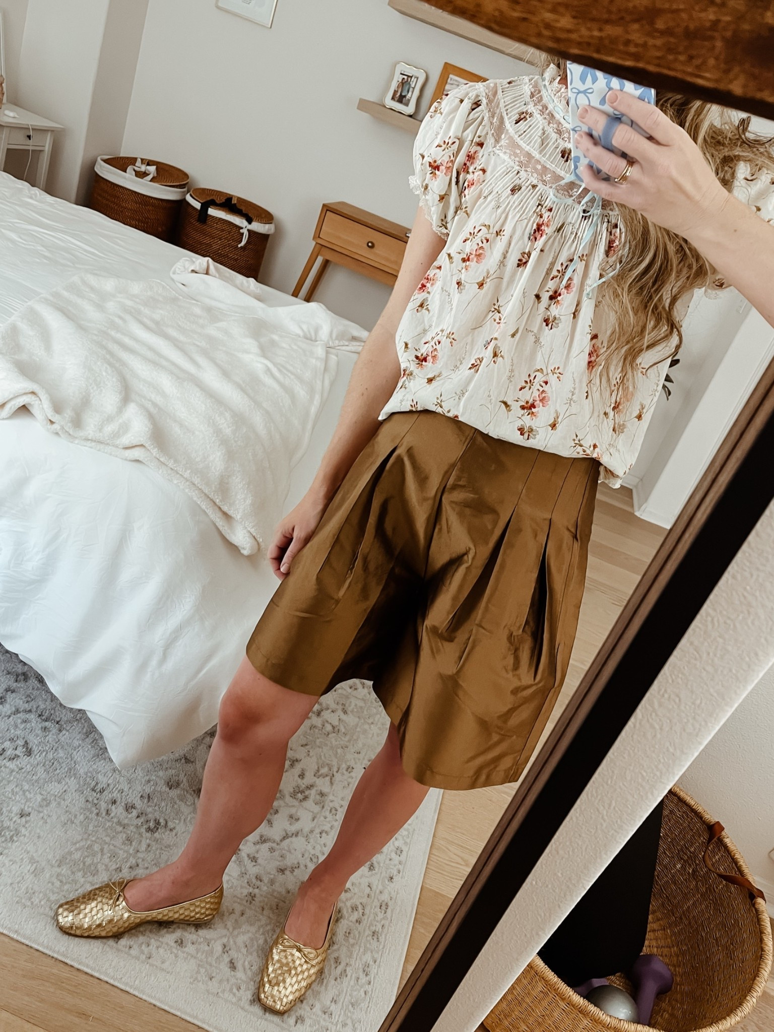 Today’s look 🤎
Cropped this dress into a top and love it so much. Wearing a small.
Shorts run TTS, wearing a 1
Flats are TTS

#LTKgrwm #LTKmomlife