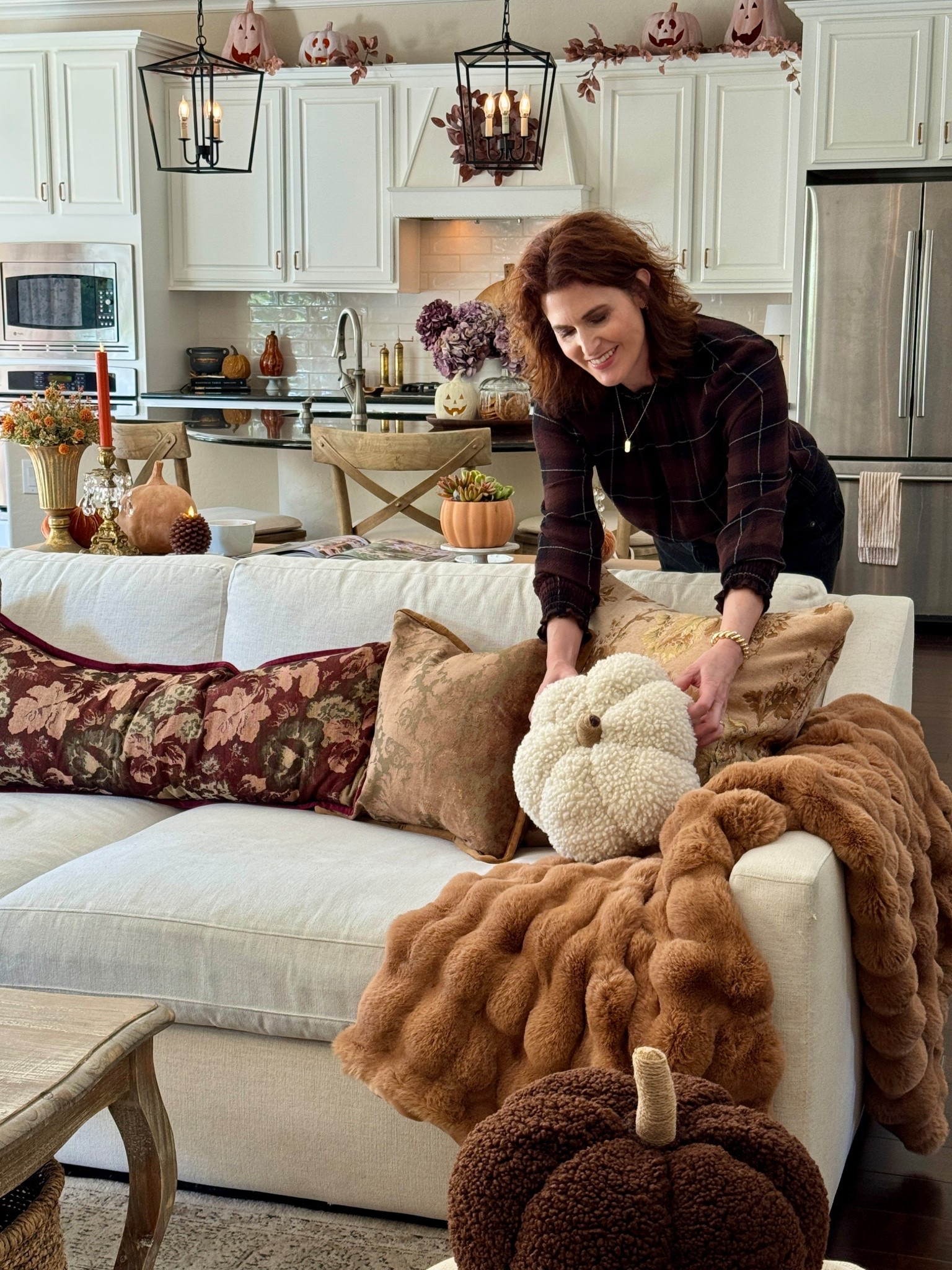 Pumpkin pillows, cozy faux for throws and Fall pillows 


Fall home decor, fall decor 

#LTKSeasonal #LTKHome #LTKFindsUnder100