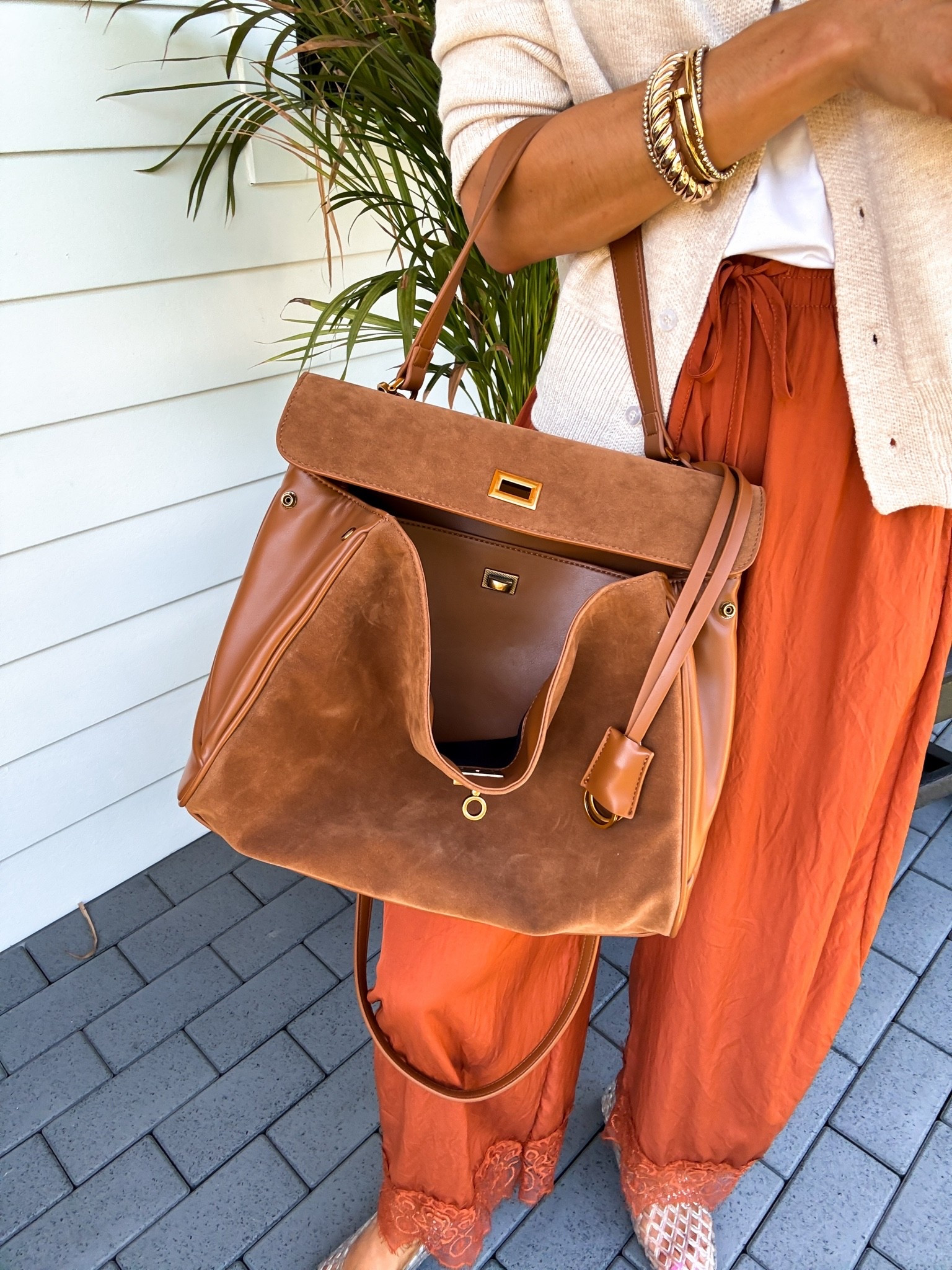 Scroll to shop. Suede full bag. Amazon bag. Follow for More. ￼

#LTKootd #LTKgrwm #LTKmomlife