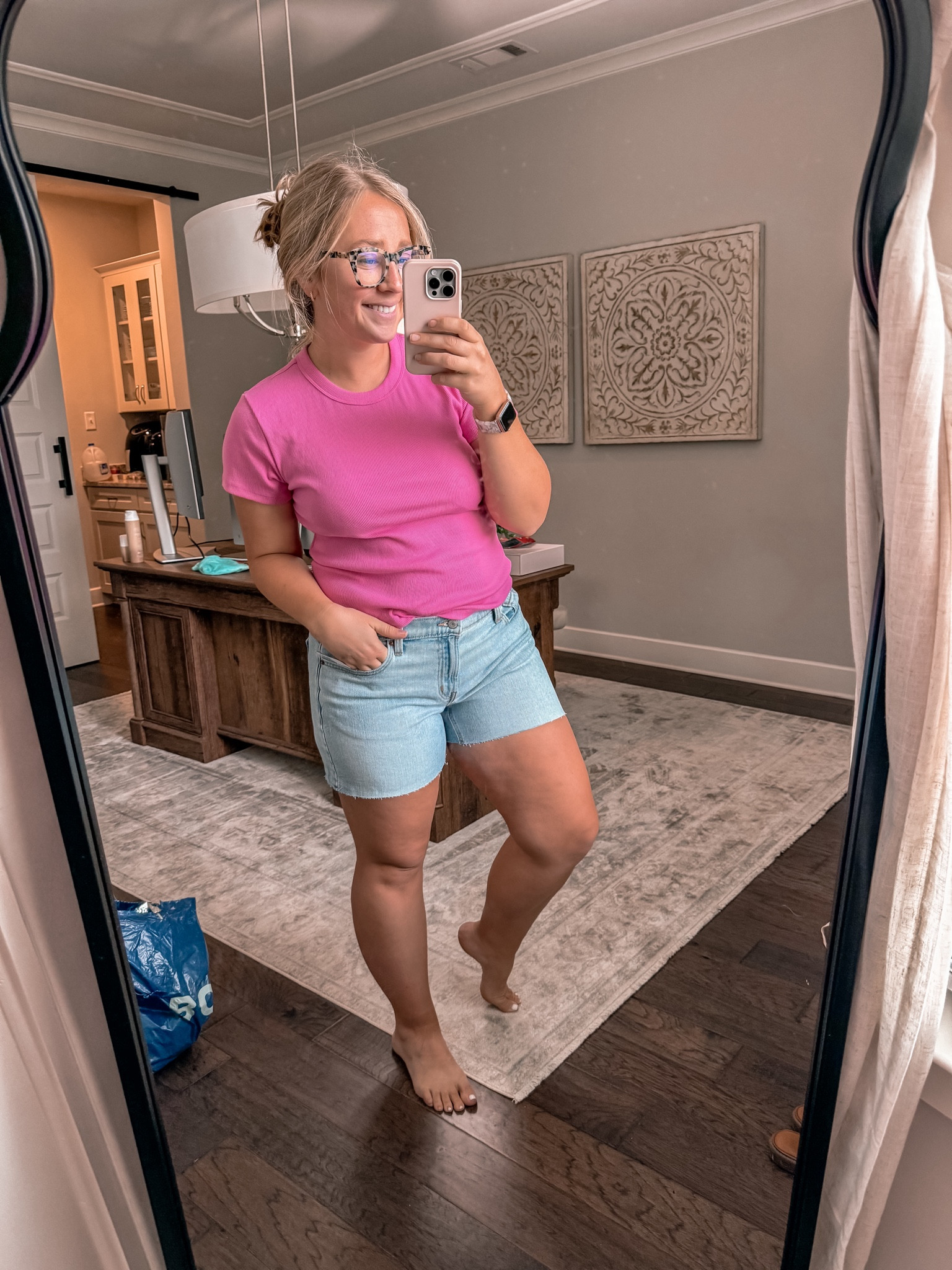 Old navy denim - jean shorts outfits - women denim shorts 

#LTKU #LTKmidsize #LTKfindsunder50