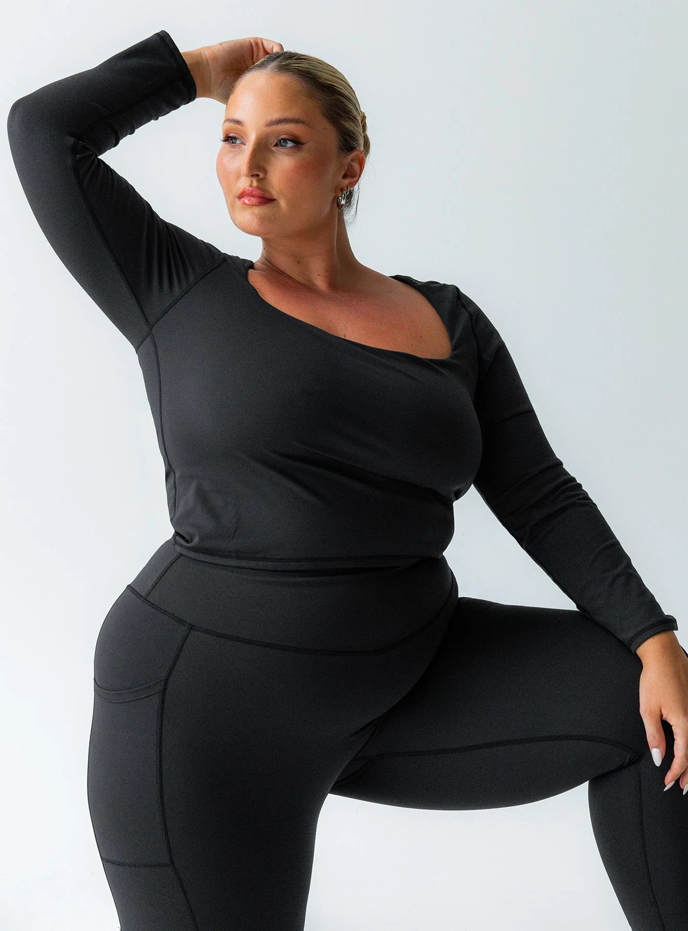 Thriving Activewear Top Black Curve | Princess Polly AU