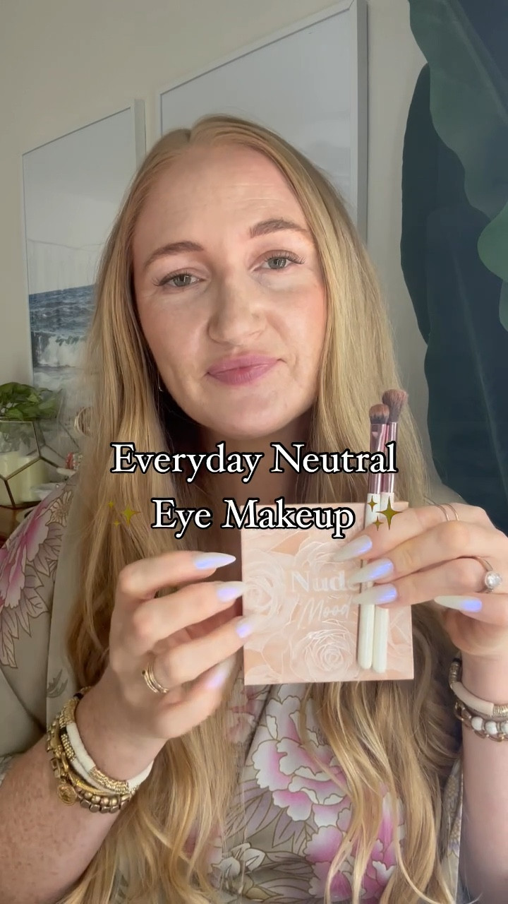 Everyday eye look 👀🎨☀️

Easy makeup, everyday makeup, daily makeup, makeup look, affordable makeup, neutral makeup, neutral eyeshadow, eyeshadow palette, mascara, eyebrow pencil

#LTKBeauty #LTKOver40 #LTKFindsUnder50