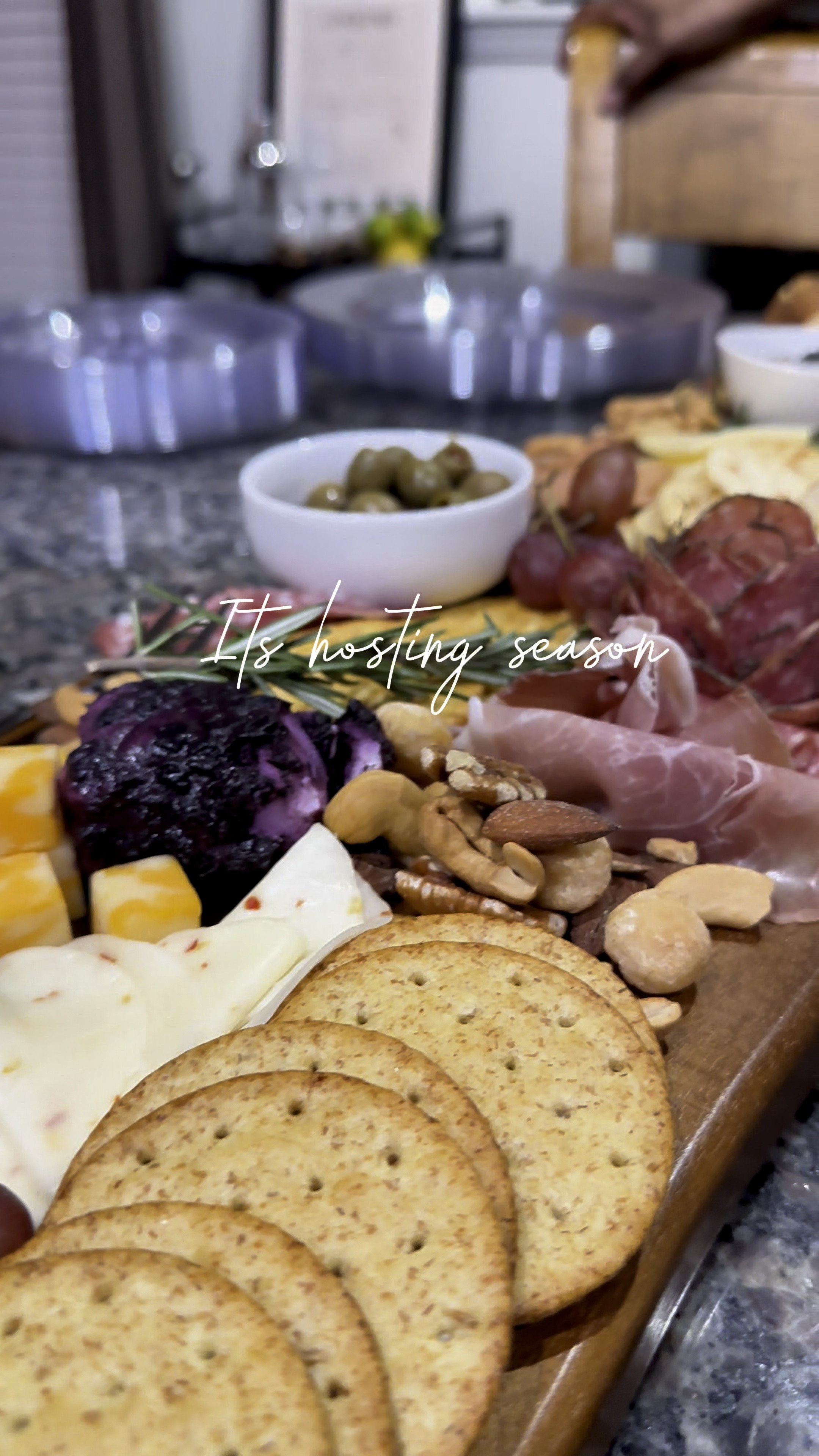 Hosting Season is upon us! 

#LTKGiftGuide #LTKHoliday #LTKStyleTip