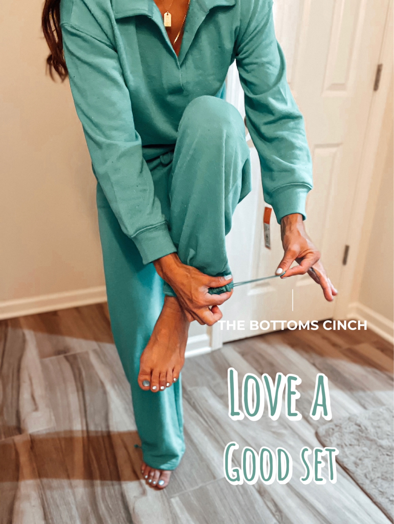 Target sets get me with the little things … this time it was the collared sweatshirt and the Cinchable bottoms 💚 
- Top and bottom run tts 
- matching sets for fall
#targetstyle #ltkover40 #ltktravel

#LTKhome #LTKfindsunder100 #LTKfindsunder50