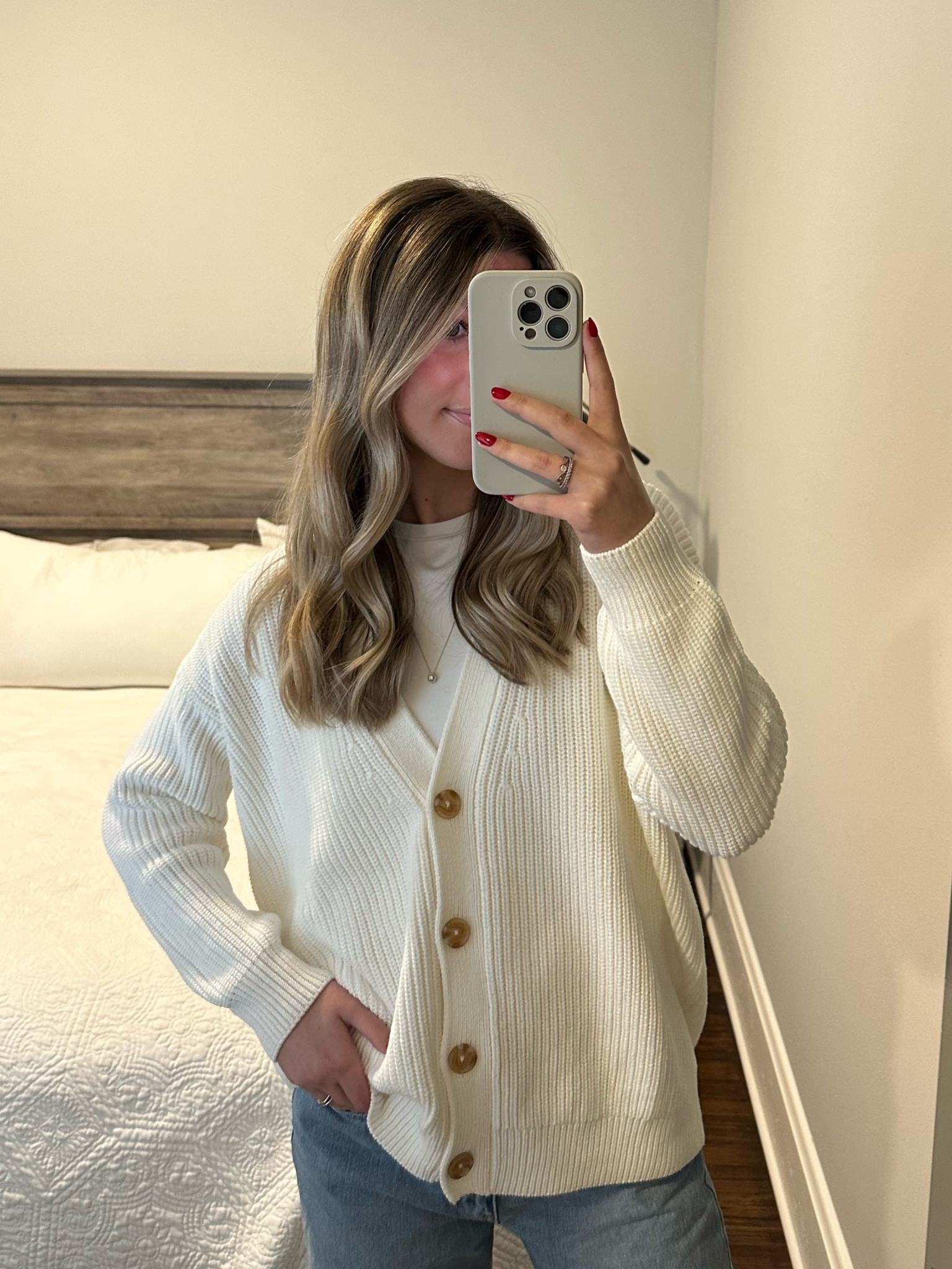 Perfect work sweater! Code INFG-LIVINGLUCKI10 will save you.