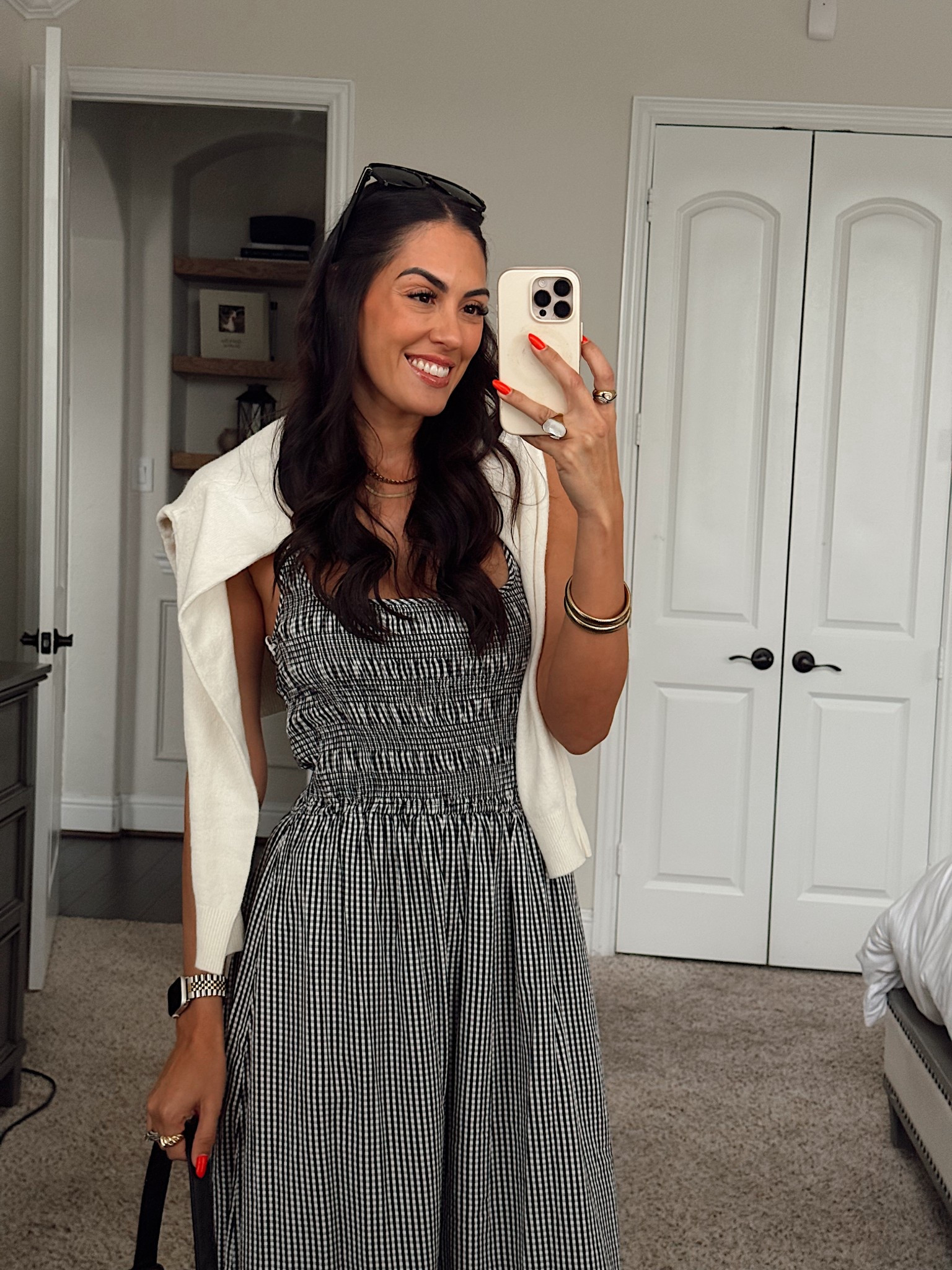 Wearing an xs but it doens that adjustable straps which I wish it did 