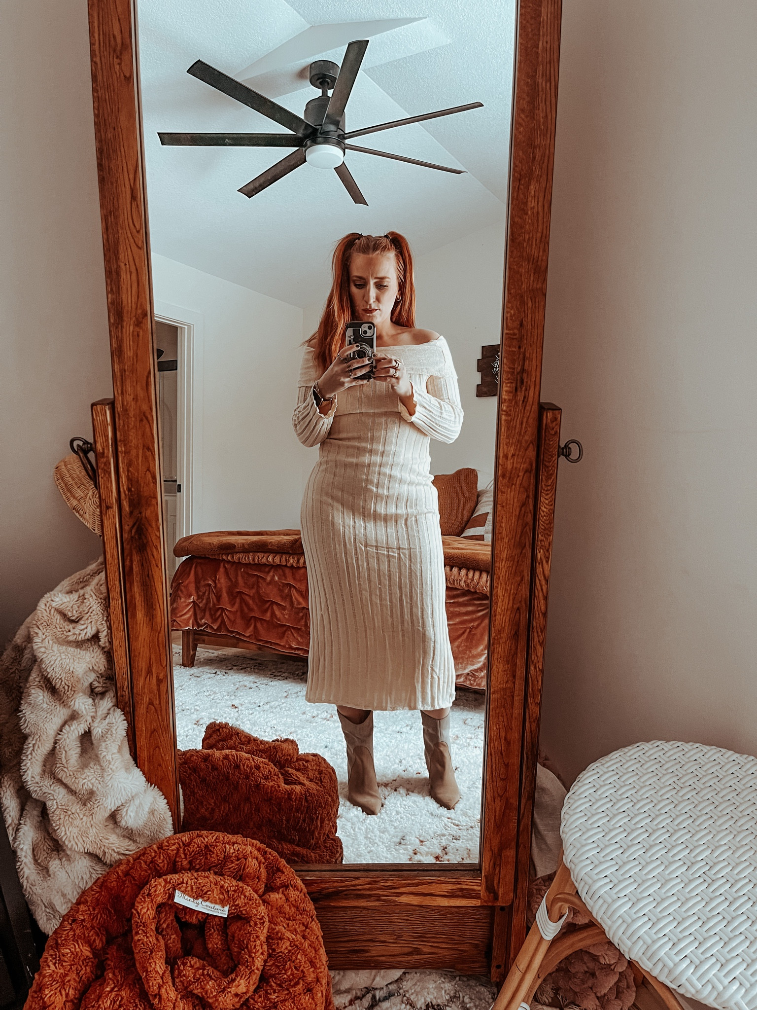 Weather is starting to warm up but this sweater dress was perfection for the colder months. Wonder if I can dip into it a few more times this spring.

#LTKstyletip #LTKGiftGuide #LTKSeasonal