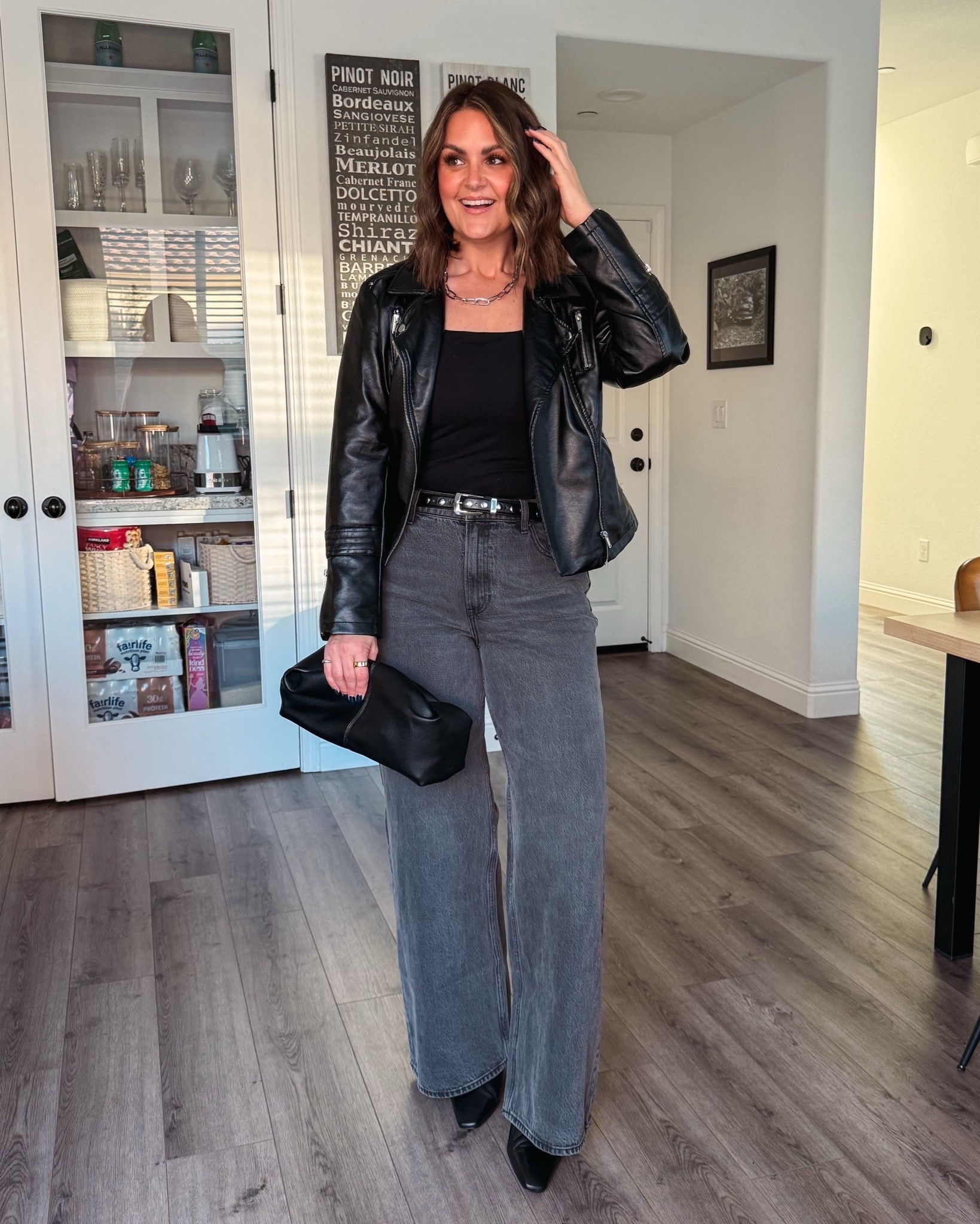 Date night outfit that gives CHIC!

Jeans, 31 Long
Tank, large
Jacket, XL
Boots, 10 (true size)

Size 12, midsize, concert outfit, winter outfit, date night look, curvy denim, curvy jeans, fall style 

#LTKgrwm #LTKmomlife #LTKootd