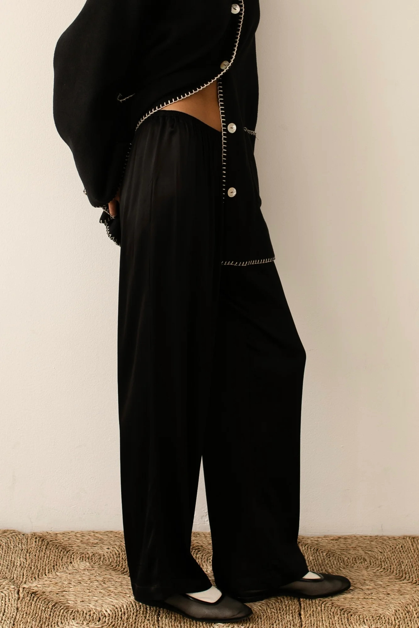 The Satiny Simple Pant | DONNI.