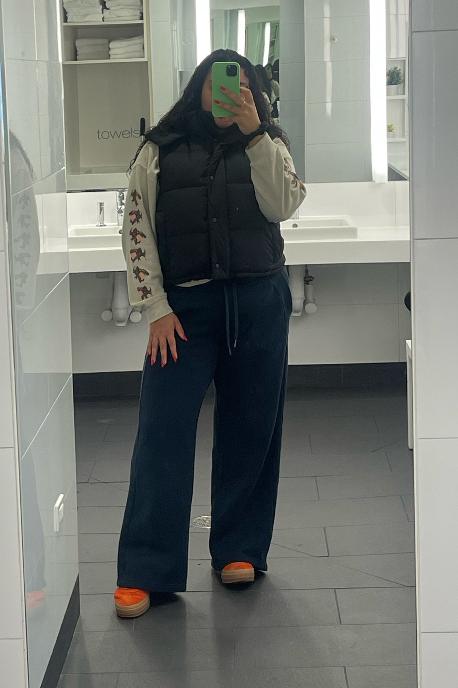 these are my new favorite pants from lululemon!!! everyone needs a pair of these so these would be an amazing gift for any fitness girlie you know this holiday 🤎

#LTKGiftGuide #LTKmidsize #LTKfitness