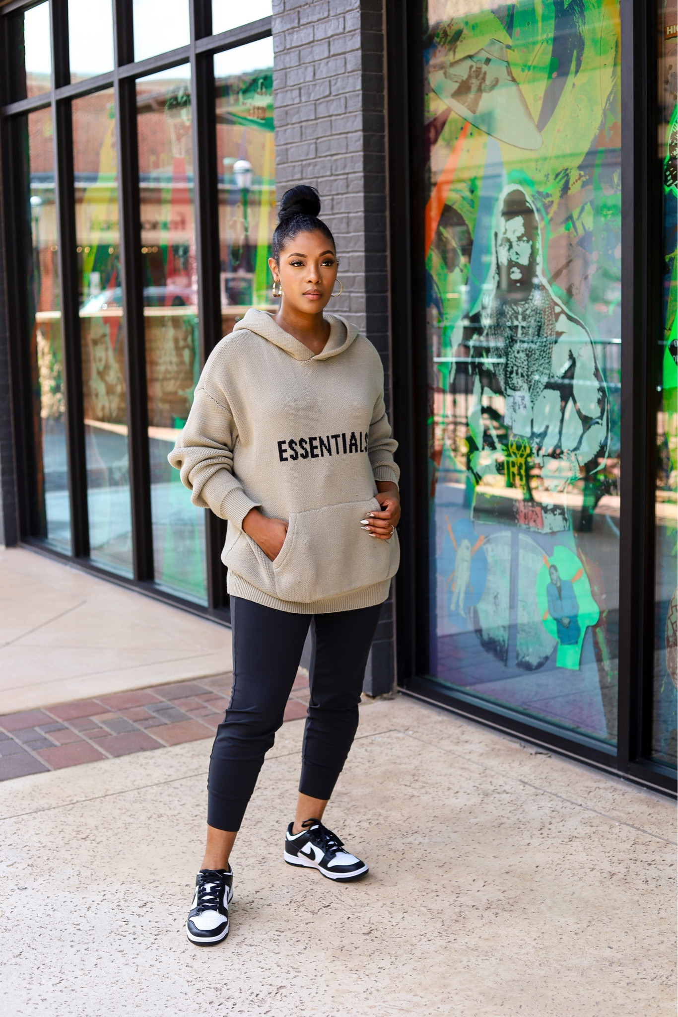 Women's essential online hoodie