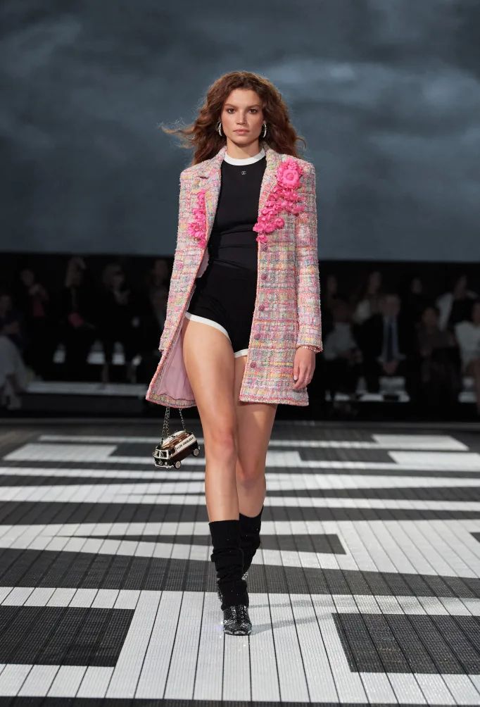 Shorts - Cashmere & mixed fibers, black & white — Fashion | CHANEL | Chanel, Inc. (US)