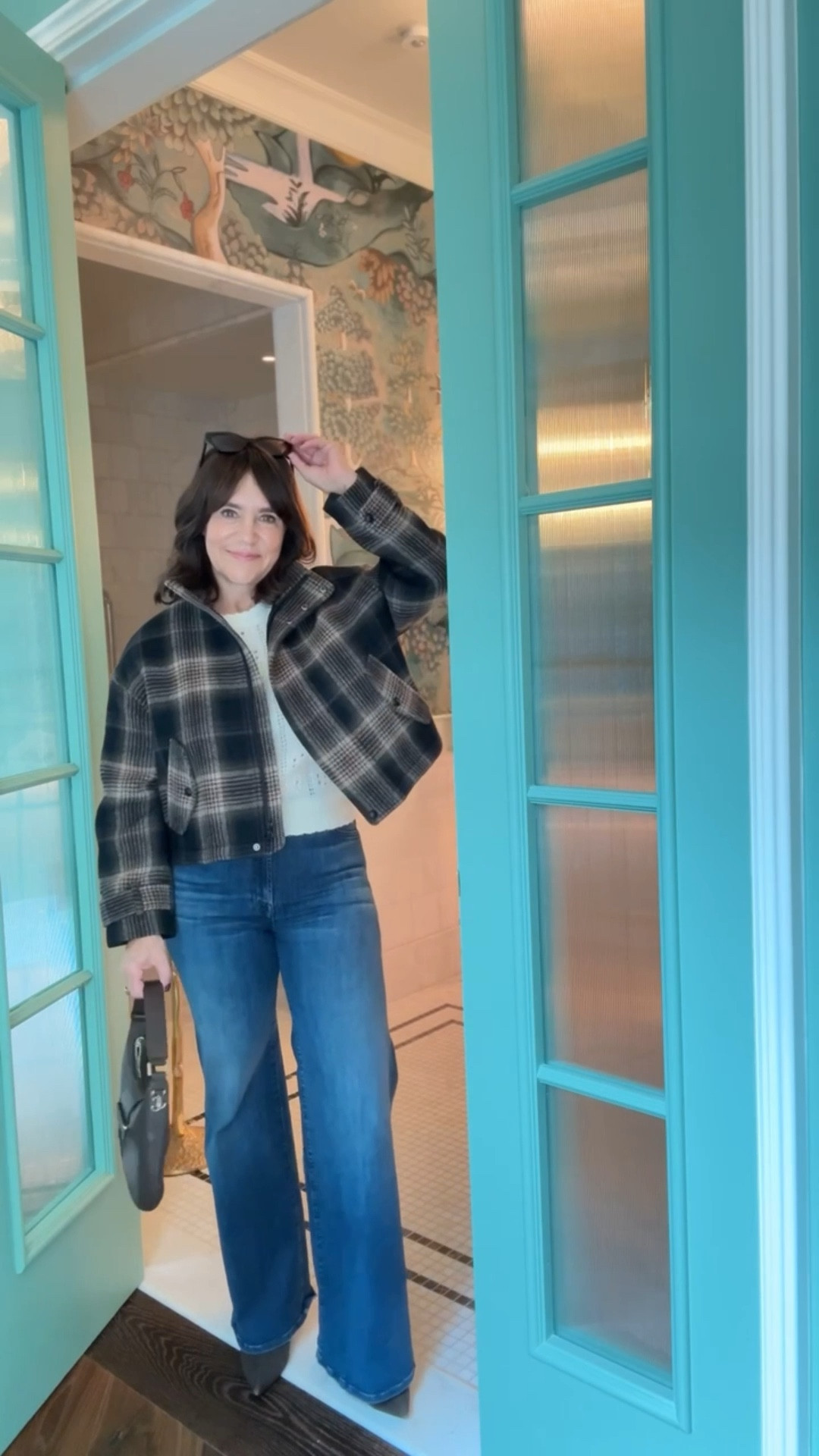 These are one of my favorite pairs of jeans! This dark wash is so perfect for fall and then come in regular and petite sizes! Linking both below💓 Also linking some other cute plaid jacket options!

#LTKOver40 #LTKSeasonal #LTKootd