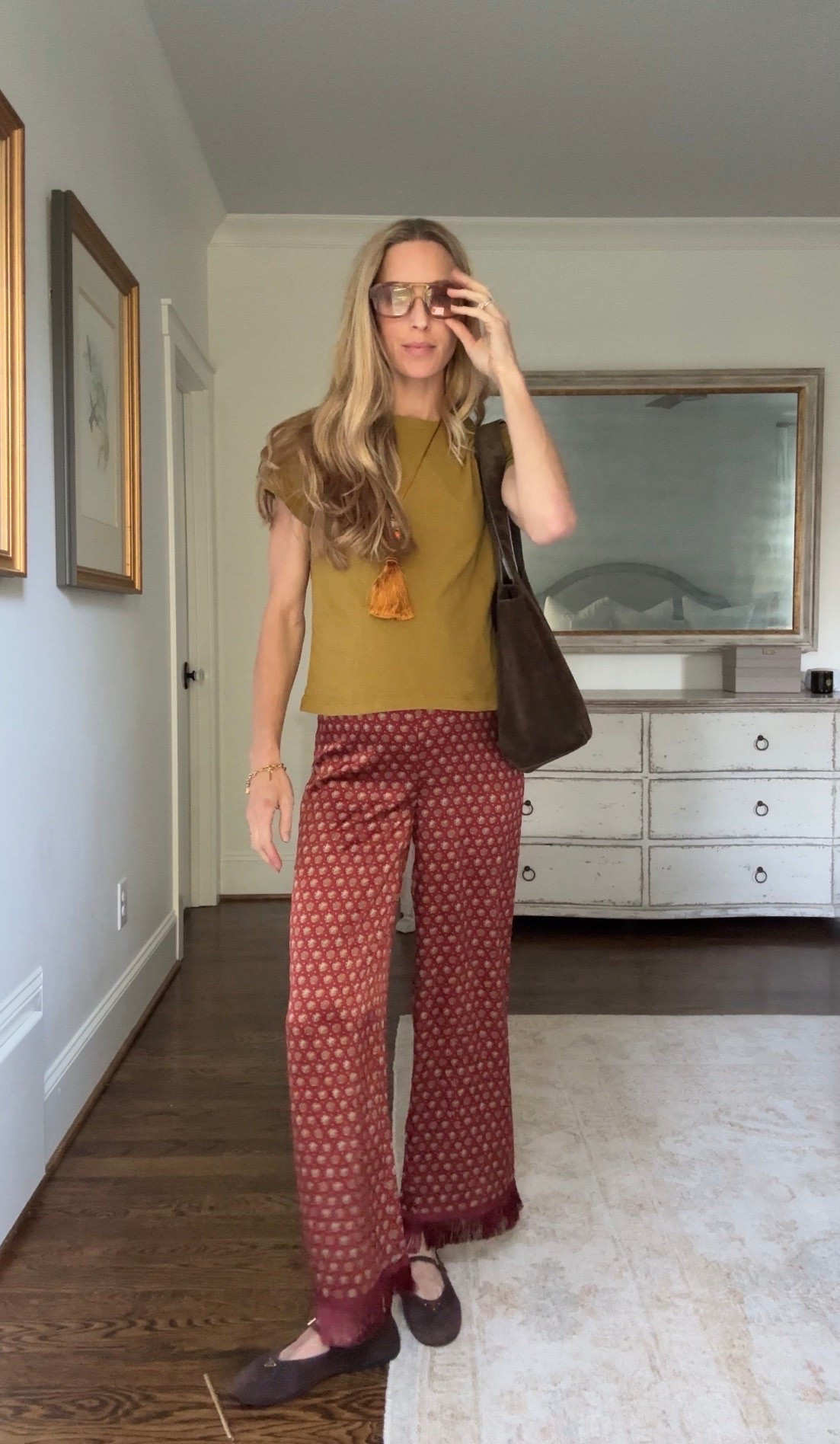S tee, XS pant (linked the purple, burgundy is sold out), flats TTS. Linked less expensive alternatives for all!