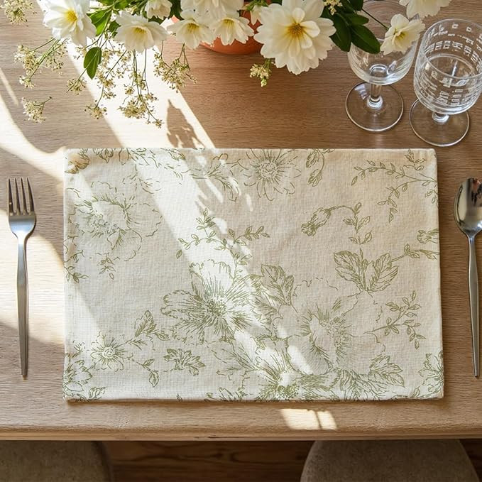 JINCHAN Floral Placemats Set of 4 Farmhouse Linen Placemats Cloth Table Mats Holiday Seasonal Rus... | Amazon (US)